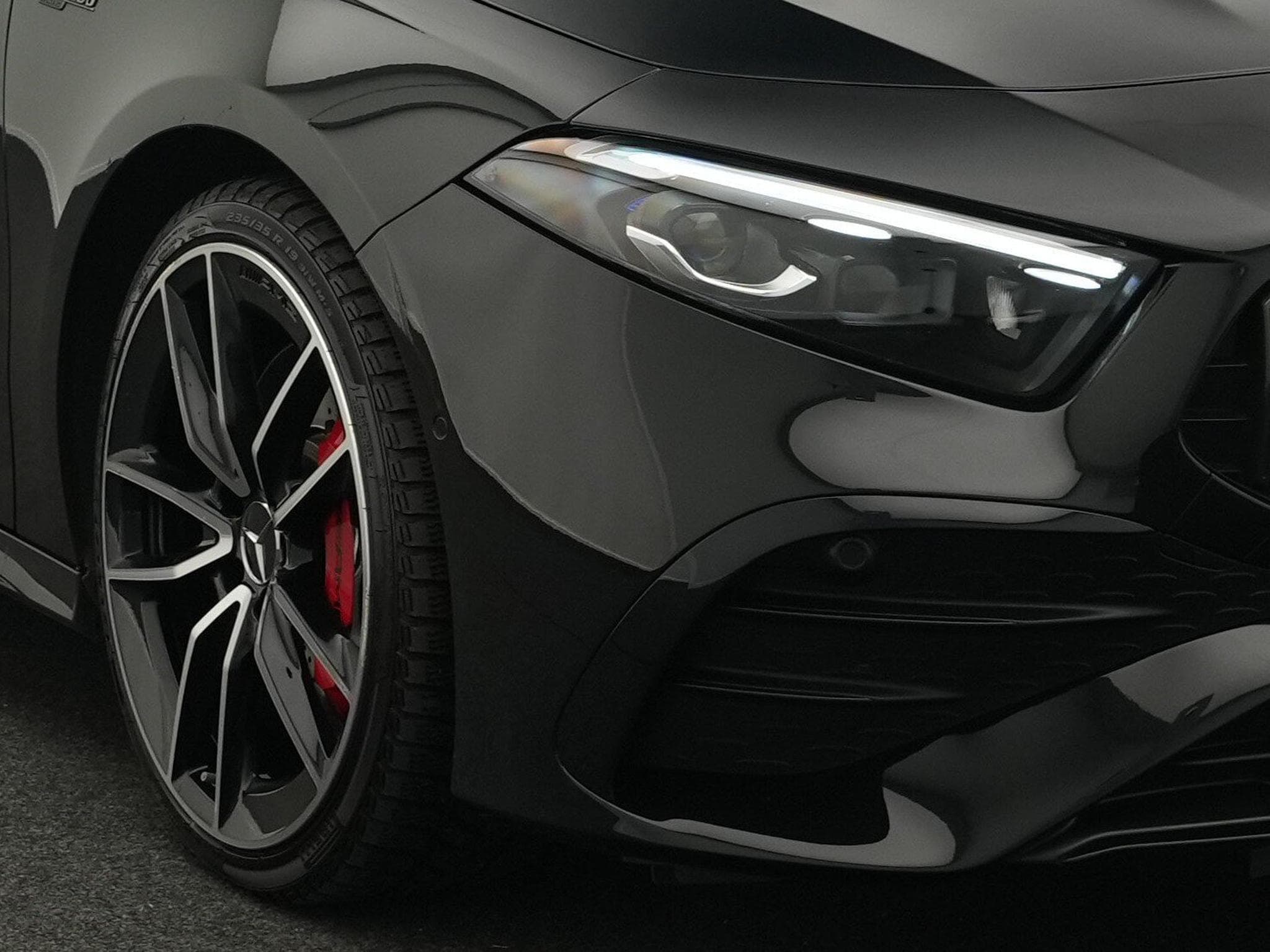 Mercedes A 35 AMG 4MATIC Limousine (2023) - Photo 7