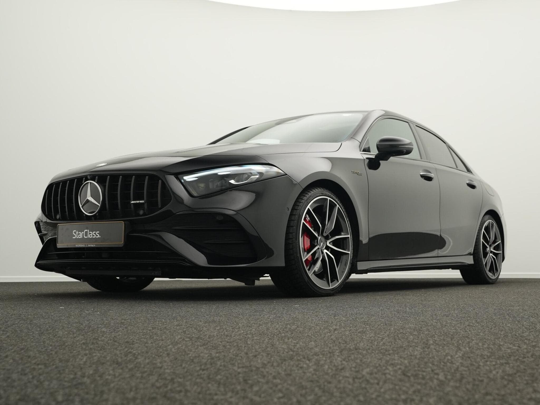 Mercedes A 35 AMG 4MATIC Limousine (2023) - Photo 8
