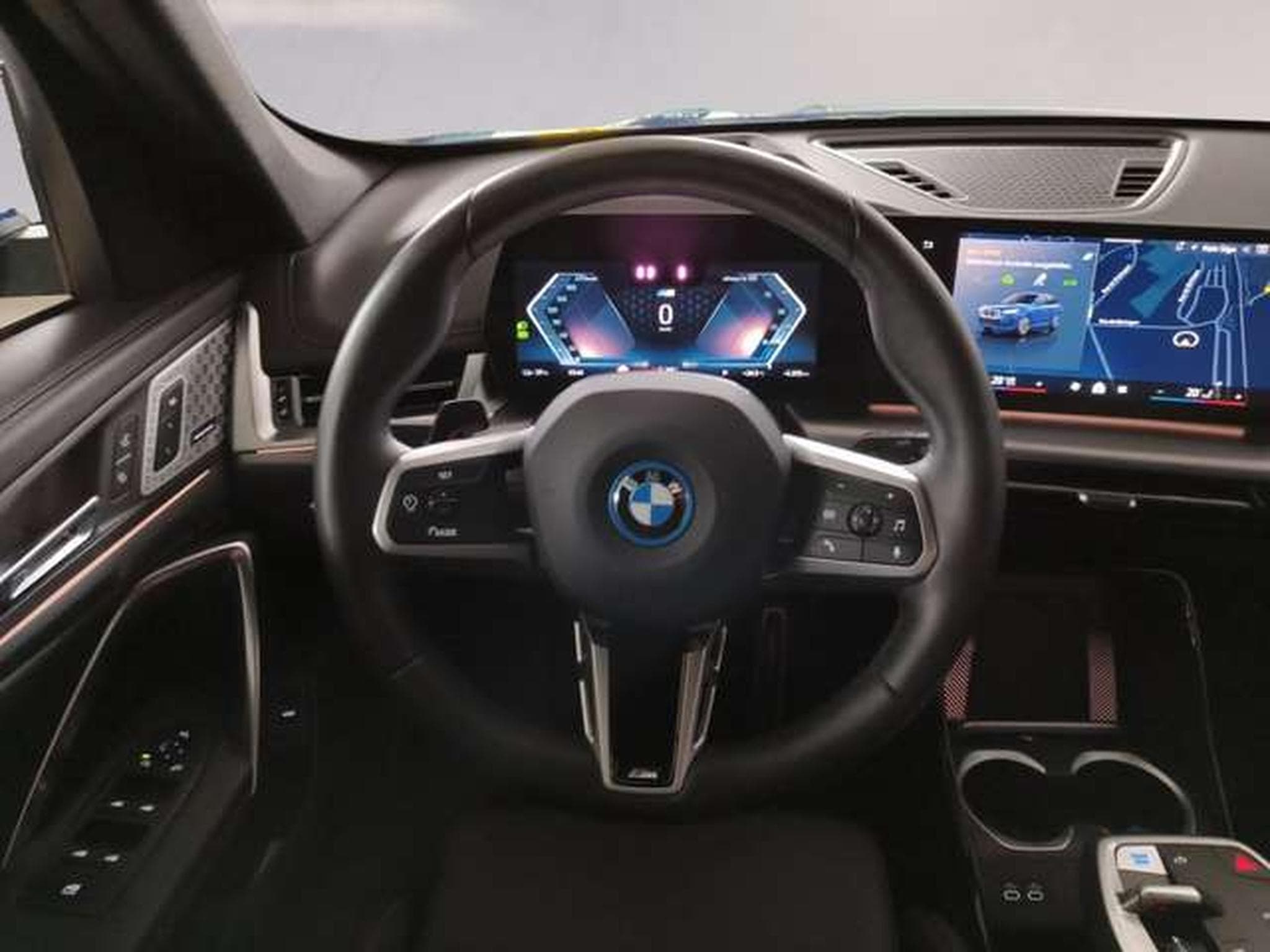 BMW iX1 xDrive30 Head-Up HK HiFi DAB (2025) - Photo 10