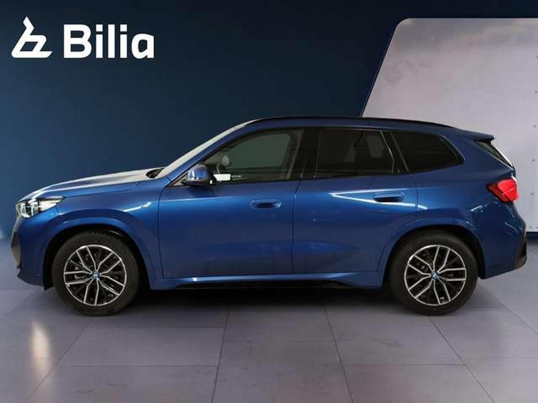 BMW iX1 xDrive30 Head-Up HK HiFi DAB (2025) - Photo 11