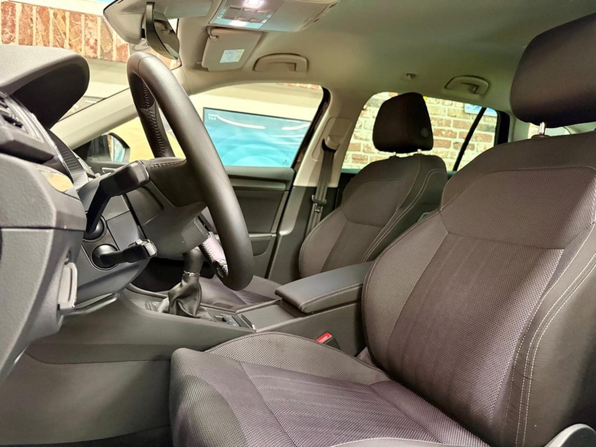 Skoda Superb Superb Combi 2.0 150cv STYLE Navig/SiègCh/ClimaA (2023) - Photo 5