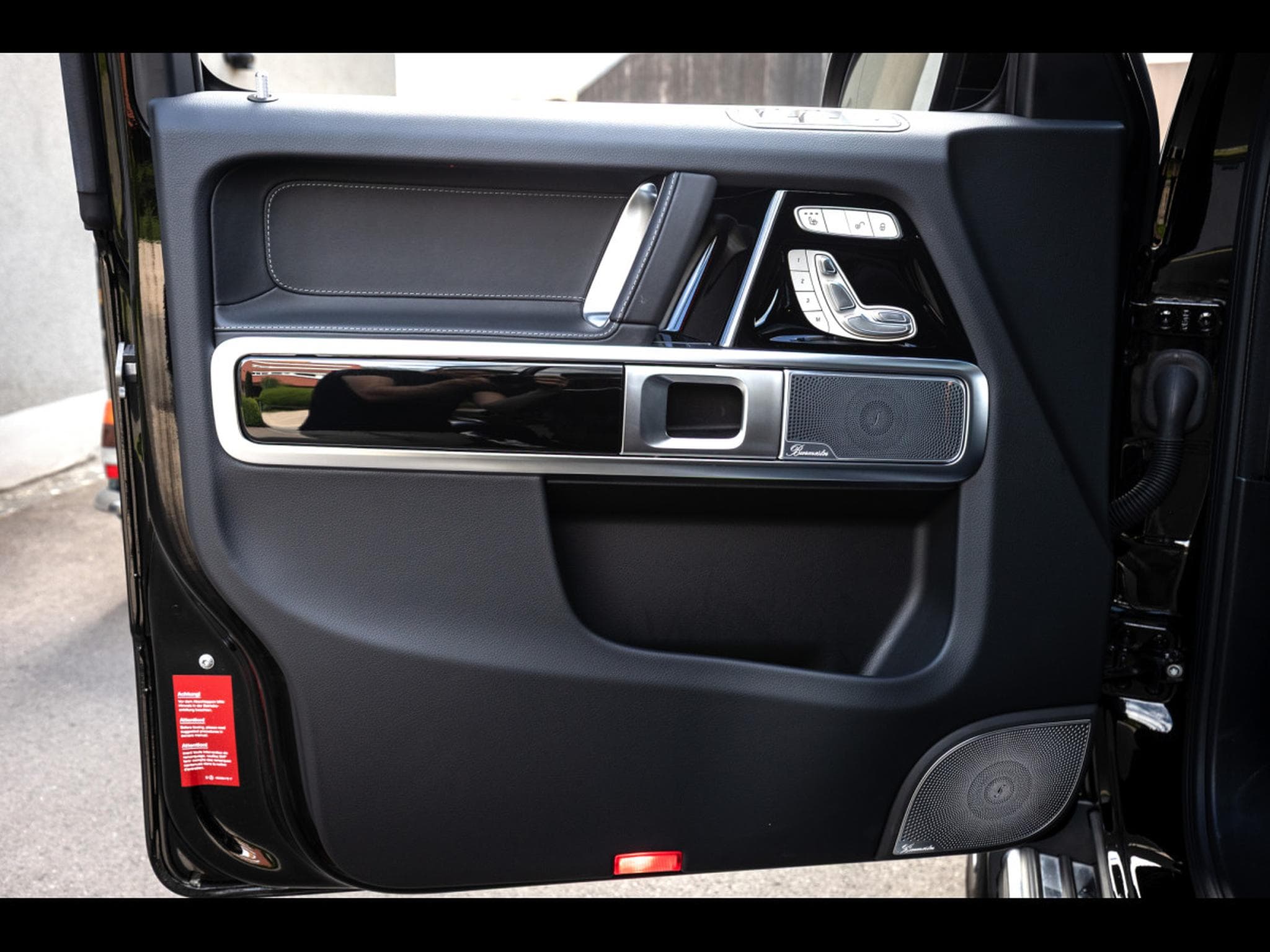 Mercedes G 63 AMG V8 BI-TURBO (FACELIFT) – OBSIDIAN BLACK METALLIC (2024) - Foto 9