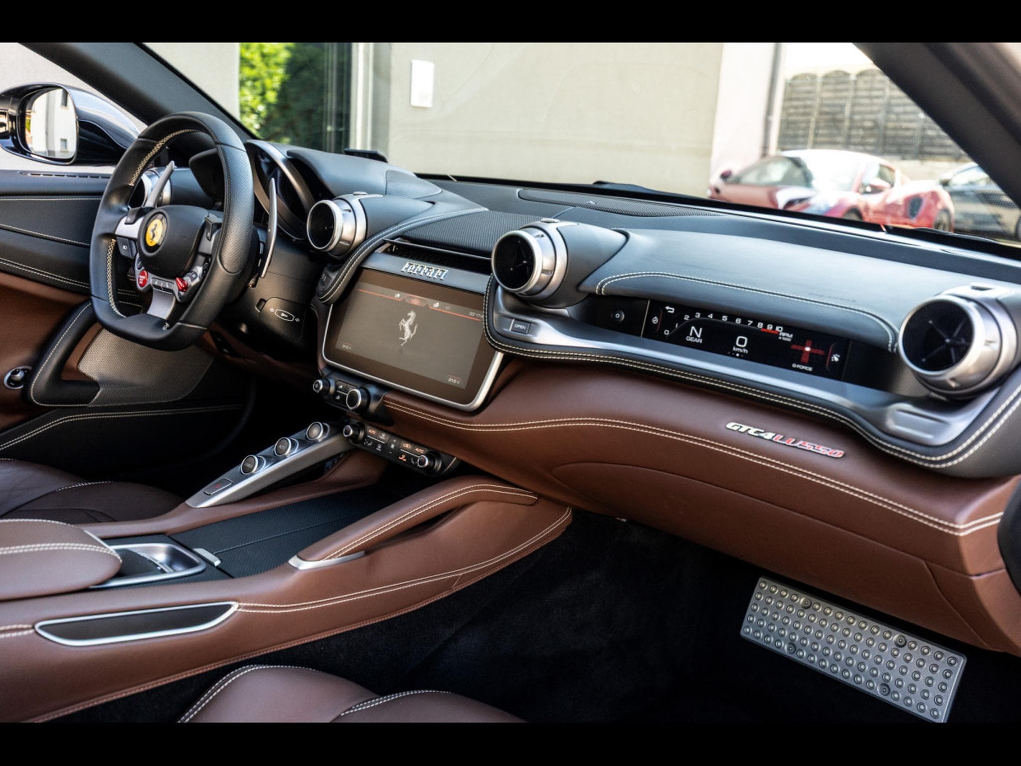 Ferrari GTC4 Lusso V12 (689 CH) - GRIGIO SILVERSTONE – FERRARI POWER WARRANTY 0 (2016) - Foto 13