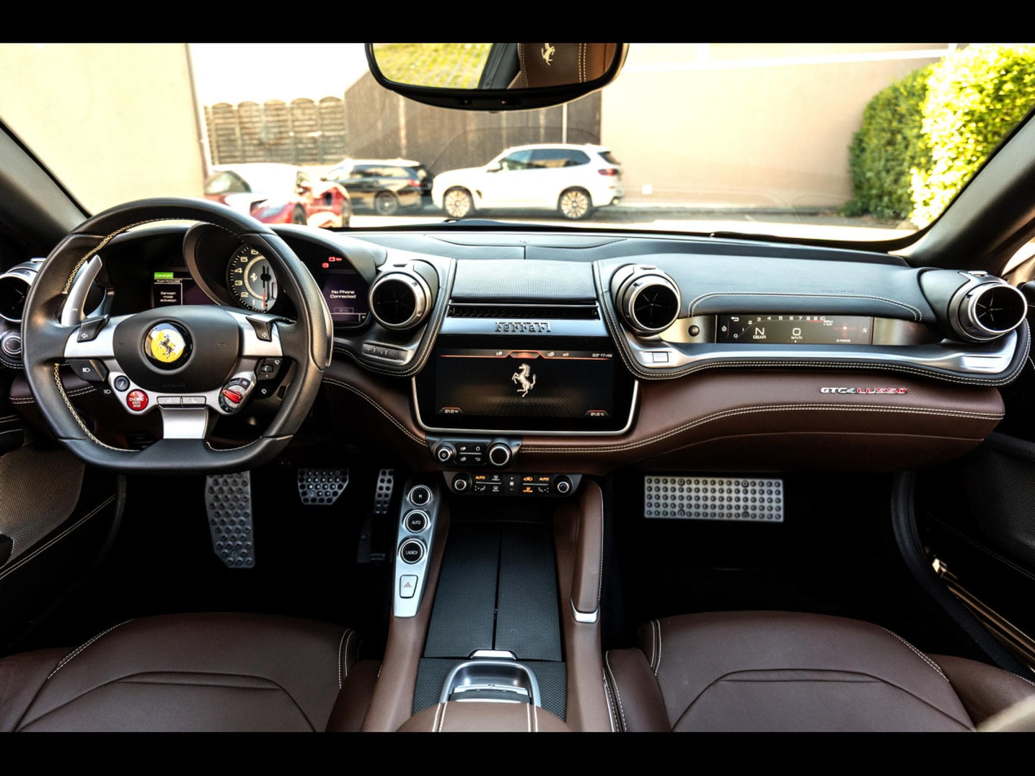 Ferrari GTC4 Lusso V12 (689 CH) - GRIGIO SILVERSTONE – FERRARI POWER WARRANTY 0 (2016) - Foto 20