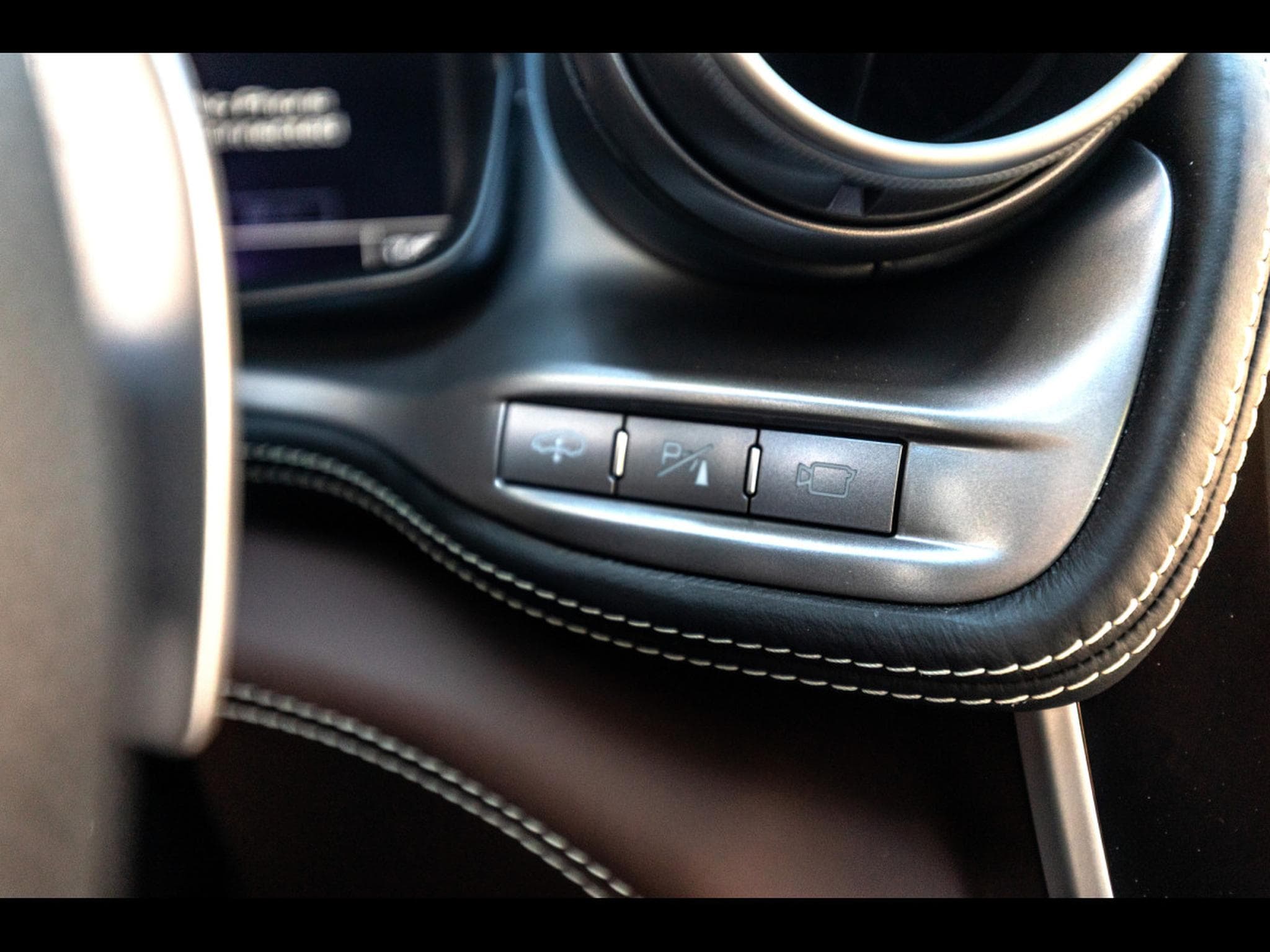 Ferrari GTC4 Lusso V12 (689 CH) - GRIGIO SILVERSTONE – FERRARI POWER WARRANTY 0 (2016) - Foto 21
