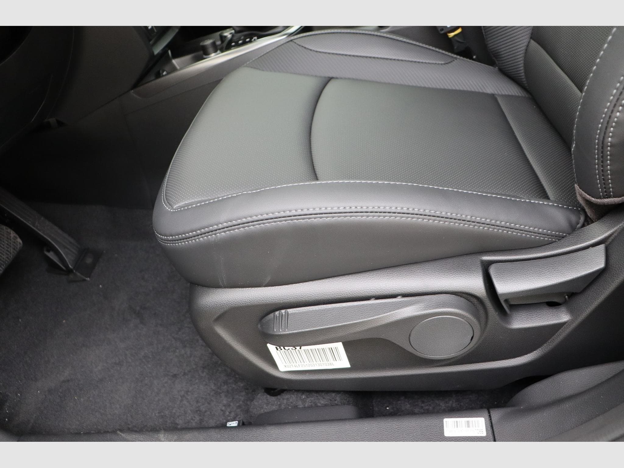 Kgm Tivoli Platinum (2026) - Foto 14