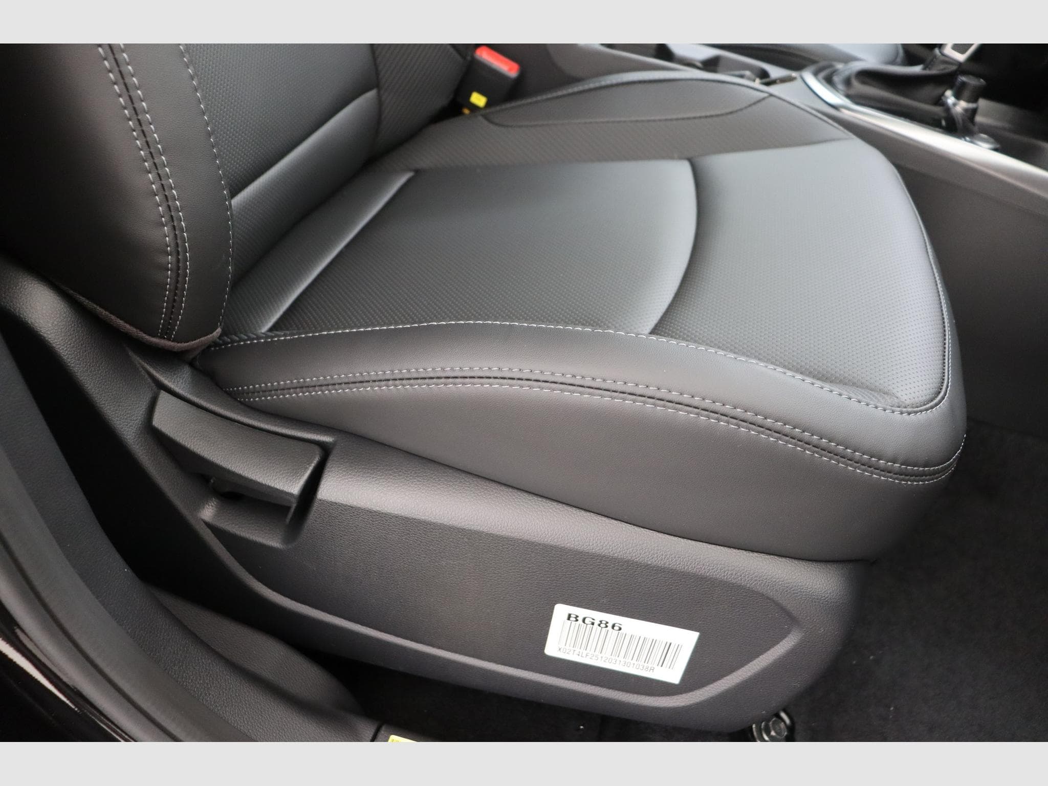 Kgm Tivoli Platinum (2026) - Foto 15