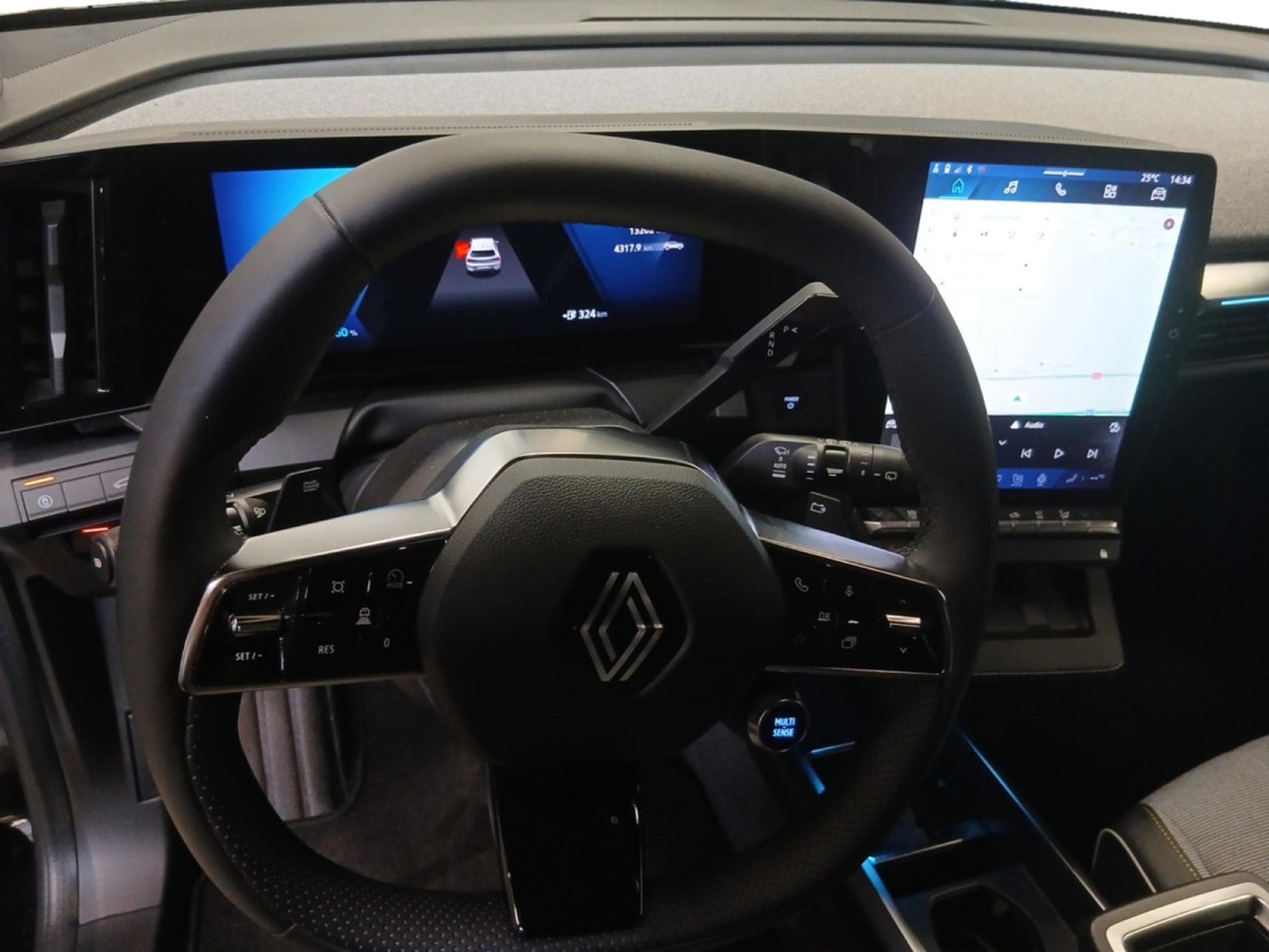 Renault Scenic TECHNO 220 LONG RANGE (2024) - Foto 10