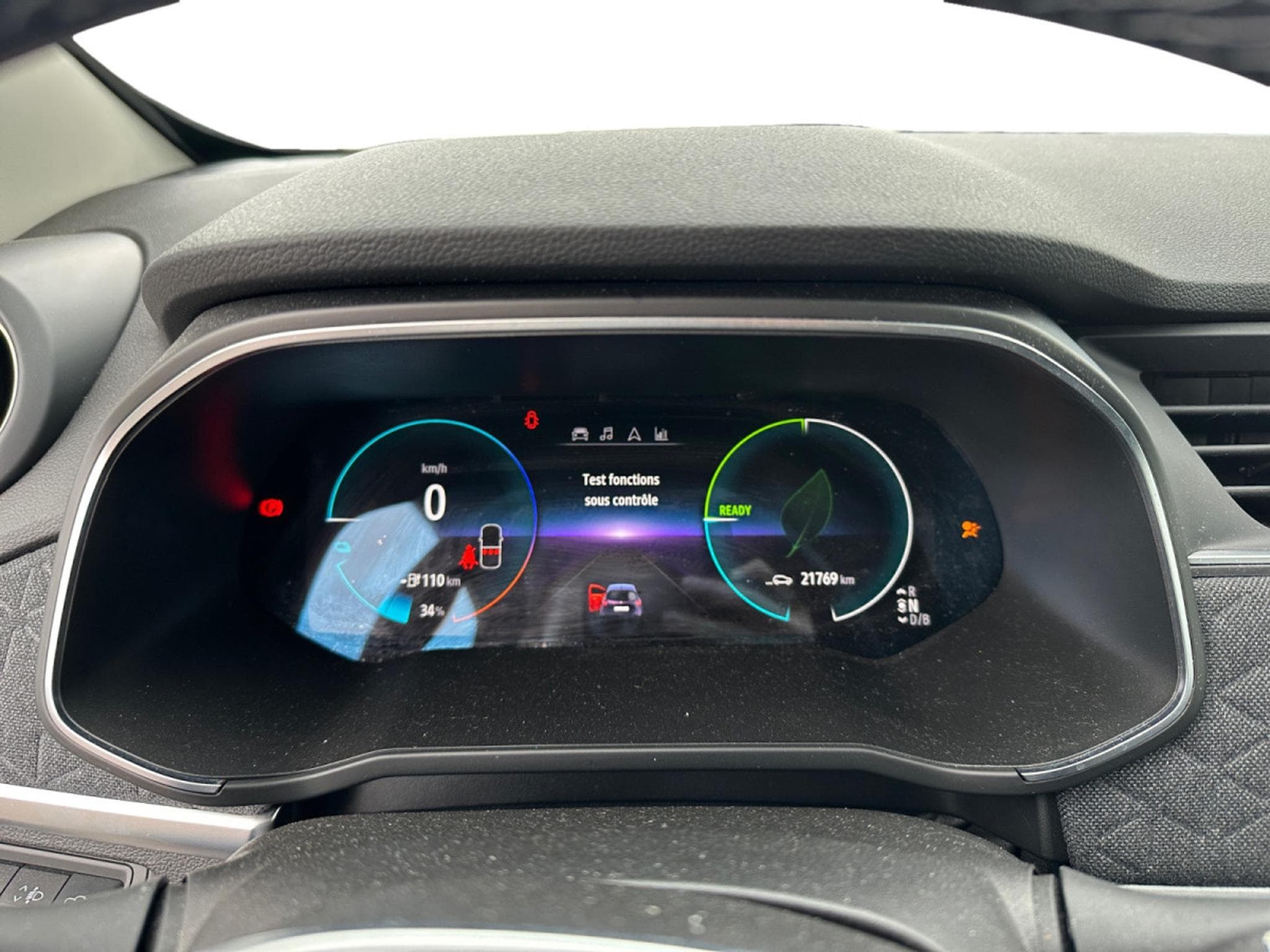 Renault Zoé ICONIC EV50 135HP (2024) - Photo 9