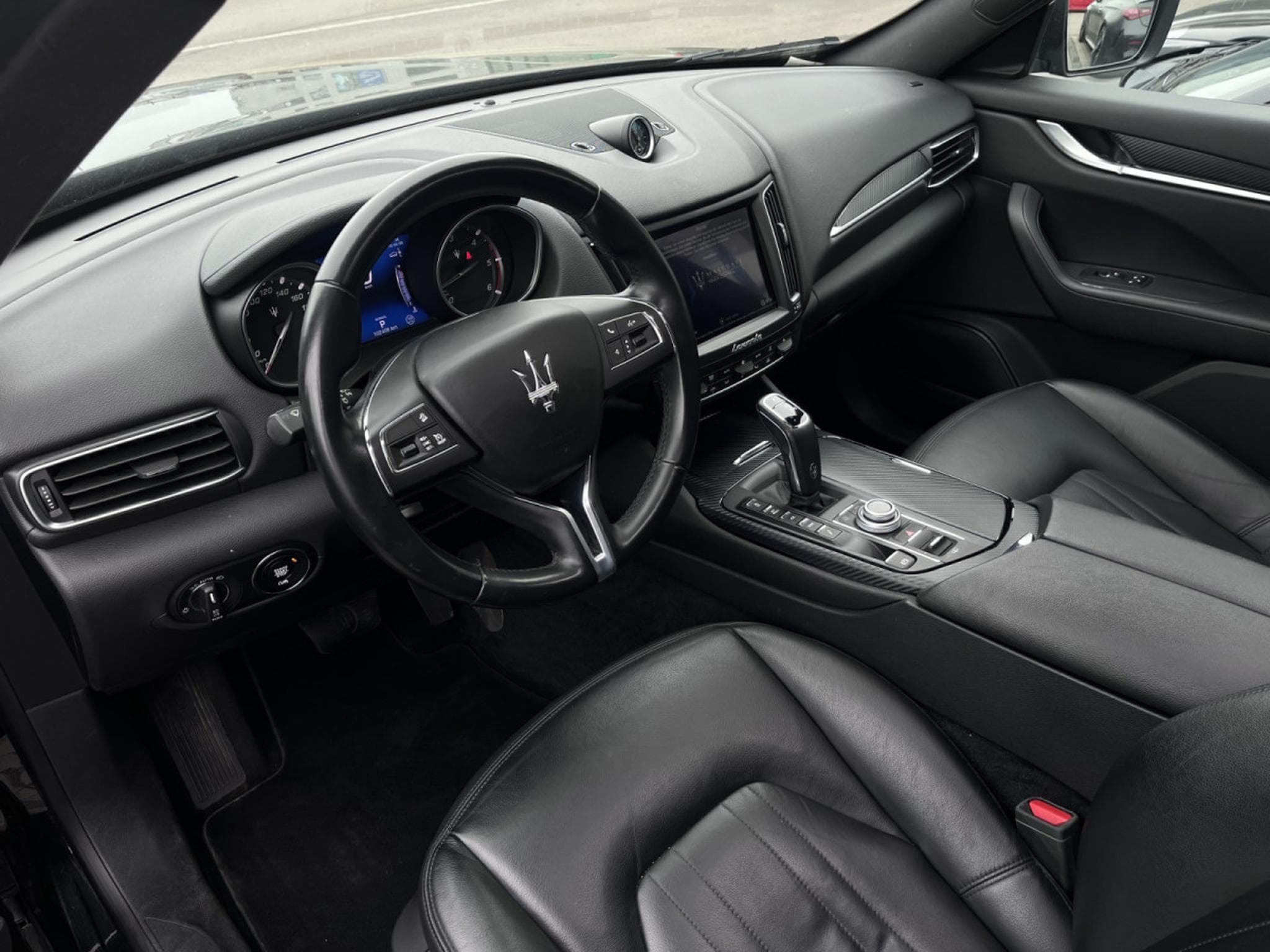 Maserati Levante SQ4 DIESEL 3.0 4WD/ 21°/ SCHIEBEDACH/ (2020) - Foto 12