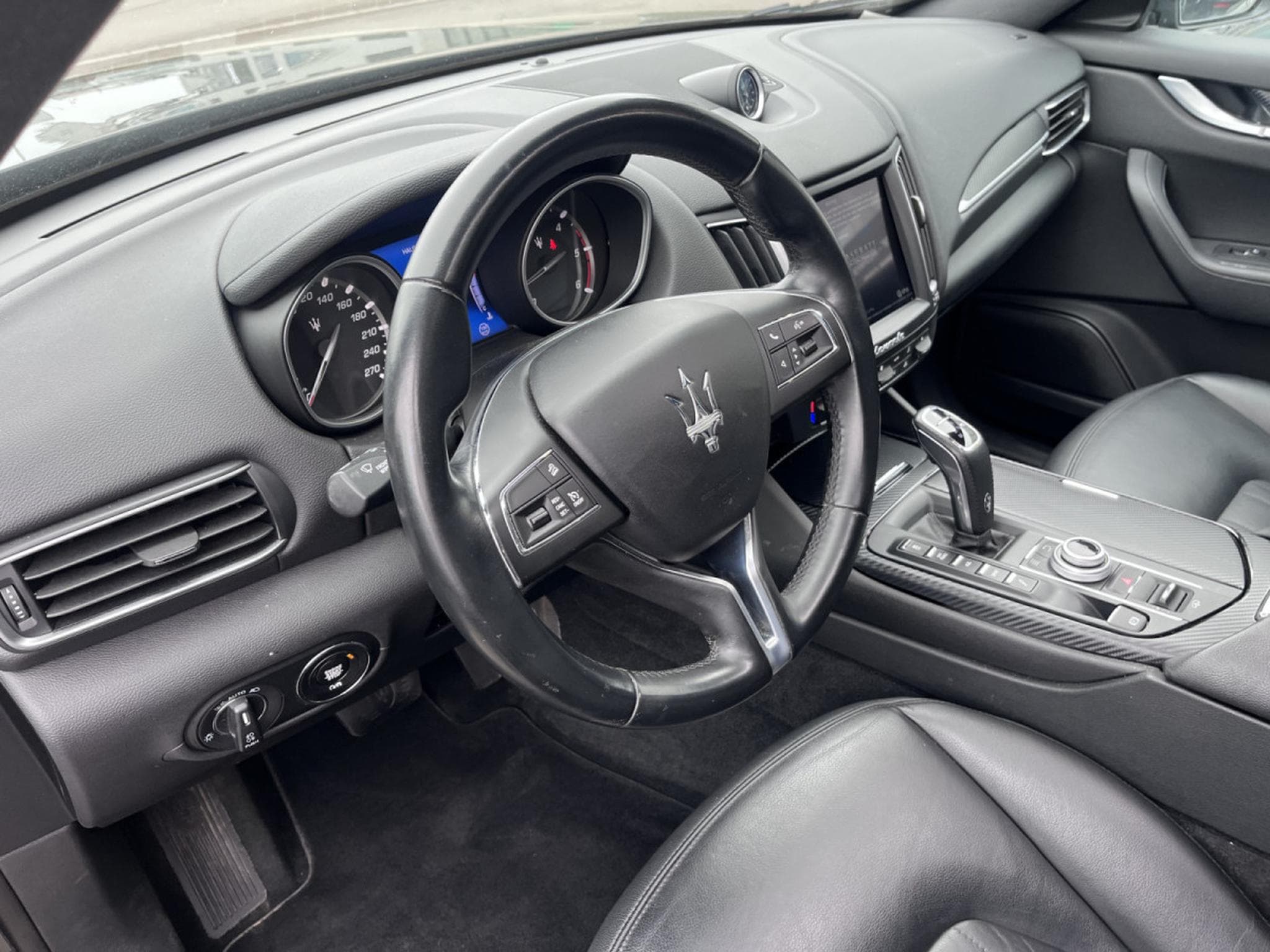 Maserati Levante SQ4 DIESEL 3.0 4WD/ 21°/ SCHIEBEDACH/ (2020) - Foto 15