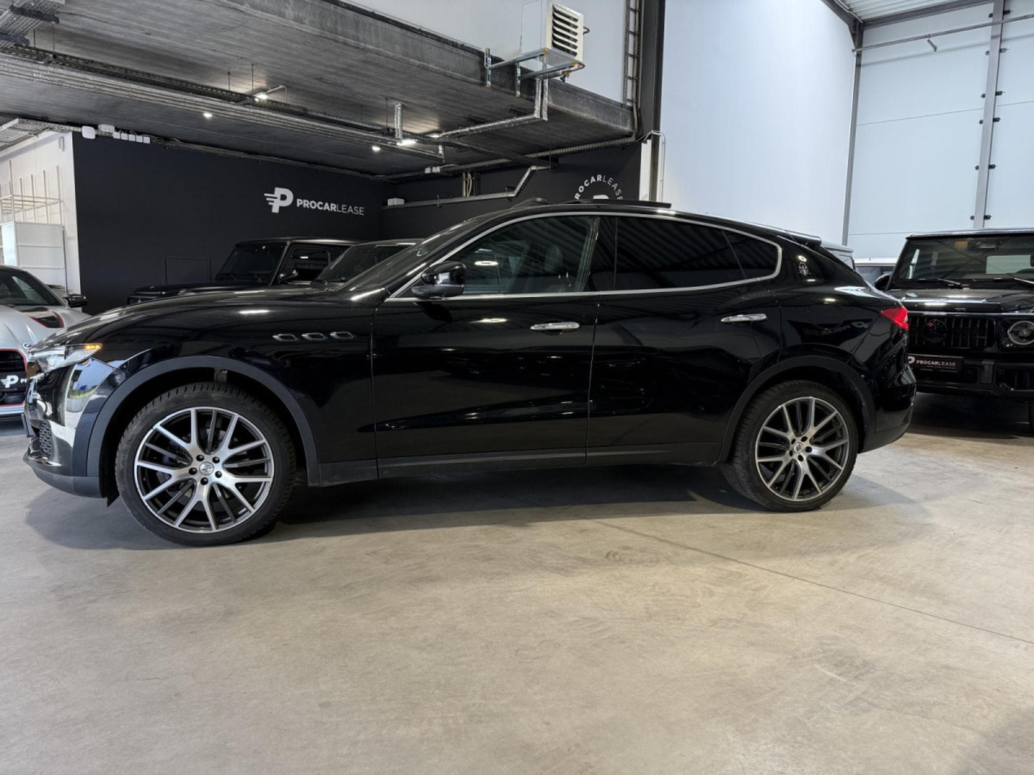 Maserati Levante SQ4 DIESEL 3.0 4WD/ 21°/ SCHIEBEDACH/ (2020) - Foto 8