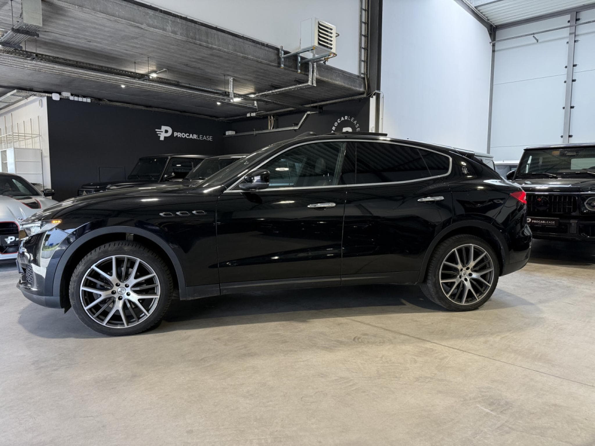 Maserati Levante SQ4 DIESEL 3.0 4WD/ 21°/ SCHIEBEDACH/ (2020) - Foto 9
