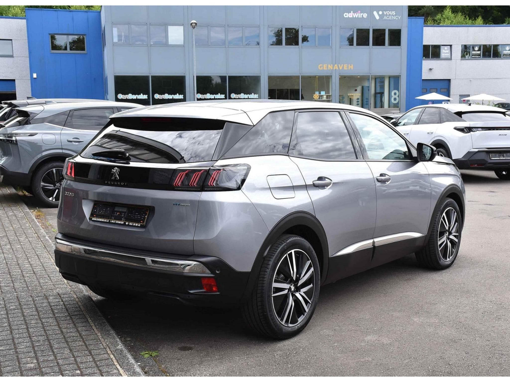 Peugeot 3008 1.6 Hybrid PHEV 180 Allure e-EAT8 ACC LANE SIDE CAM 1° MAIN (2024) - Foto 4