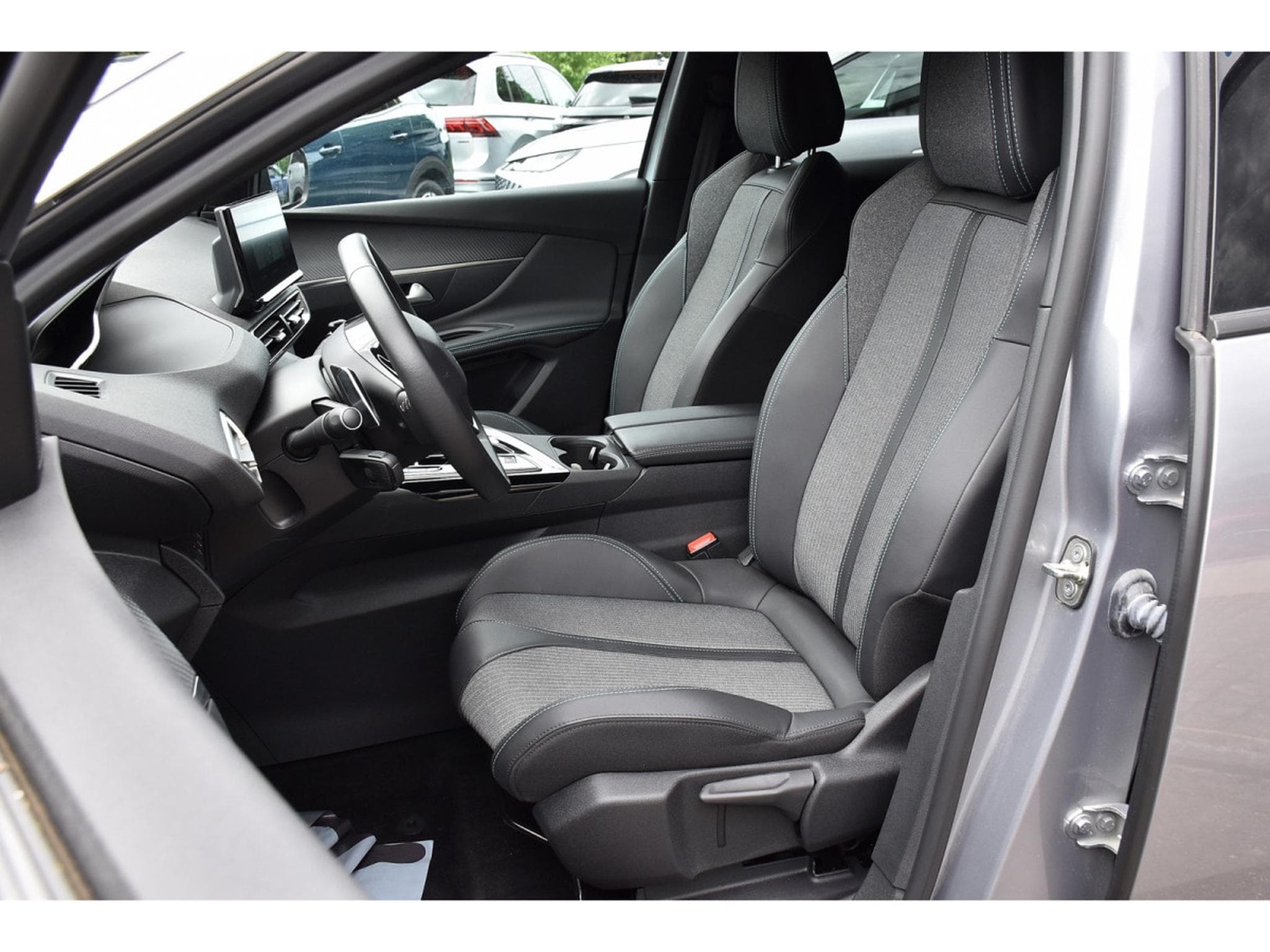 Peugeot 3008 1.6 Hybrid PHEV 180 Allure e-EAT8 ACC LANE SIDE CAM 1° MAIN (2024) - Foto 6