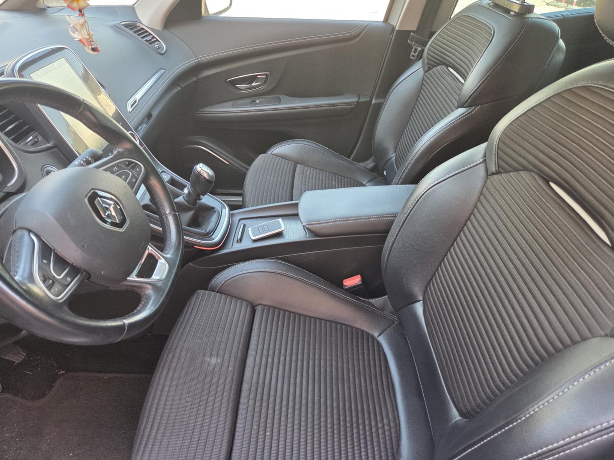 Renault Scenic 1.6 Dci 130 CV Bose Edition Garantie 12 Mois (2018) - Photo 10