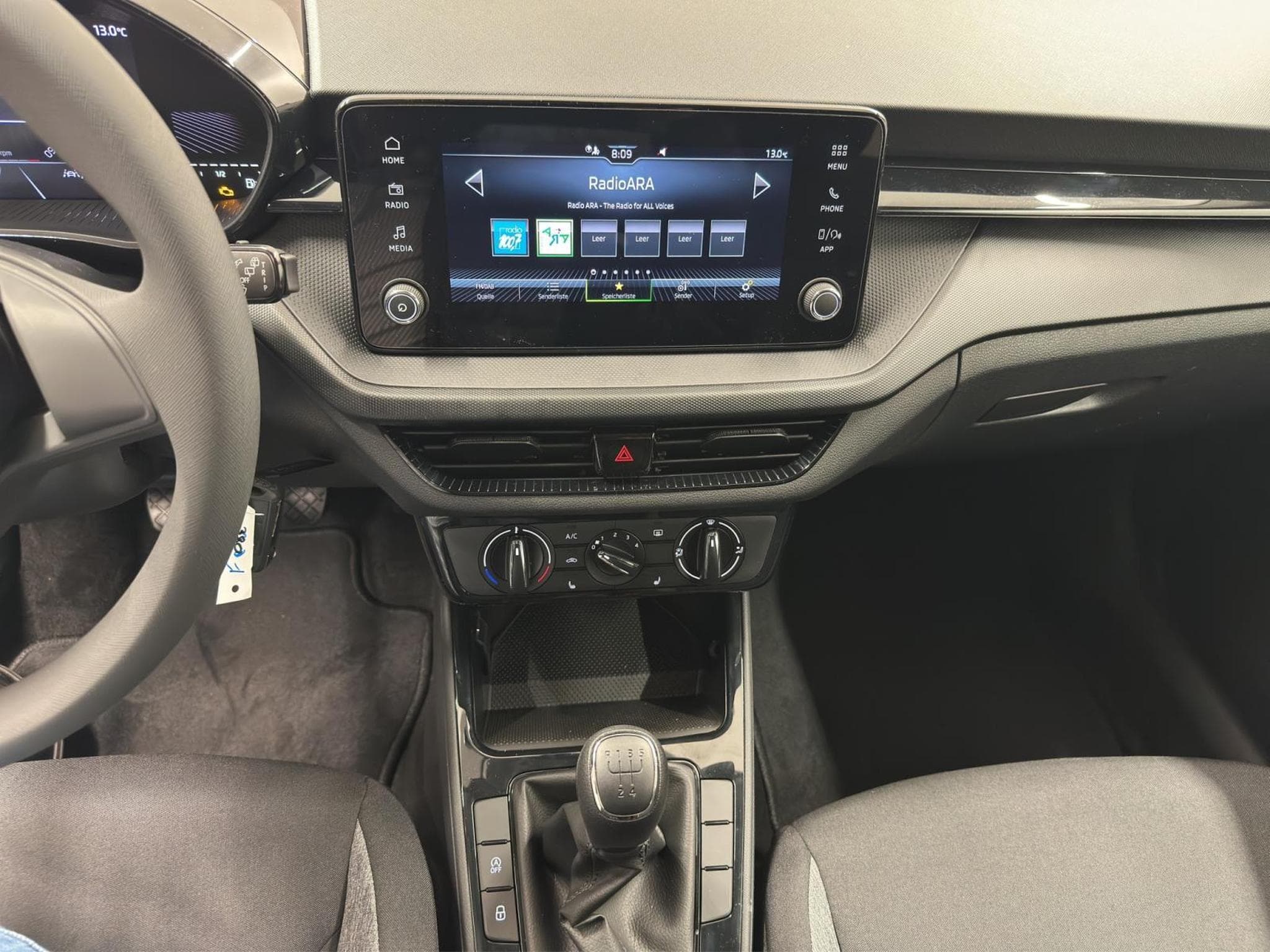 Skoda Fabia Essence (2025) - Photo 10
