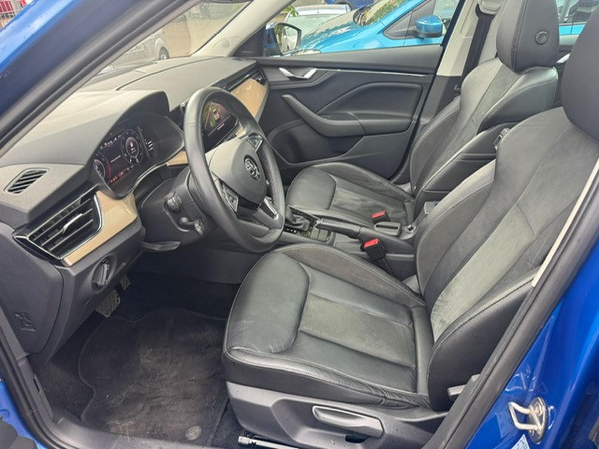 Skoda Kamiq SKODA KAMIQ STYLE LEDER NAVI LED PANORAMA DACH LANE ASSISTEN (2020) - Photo 13