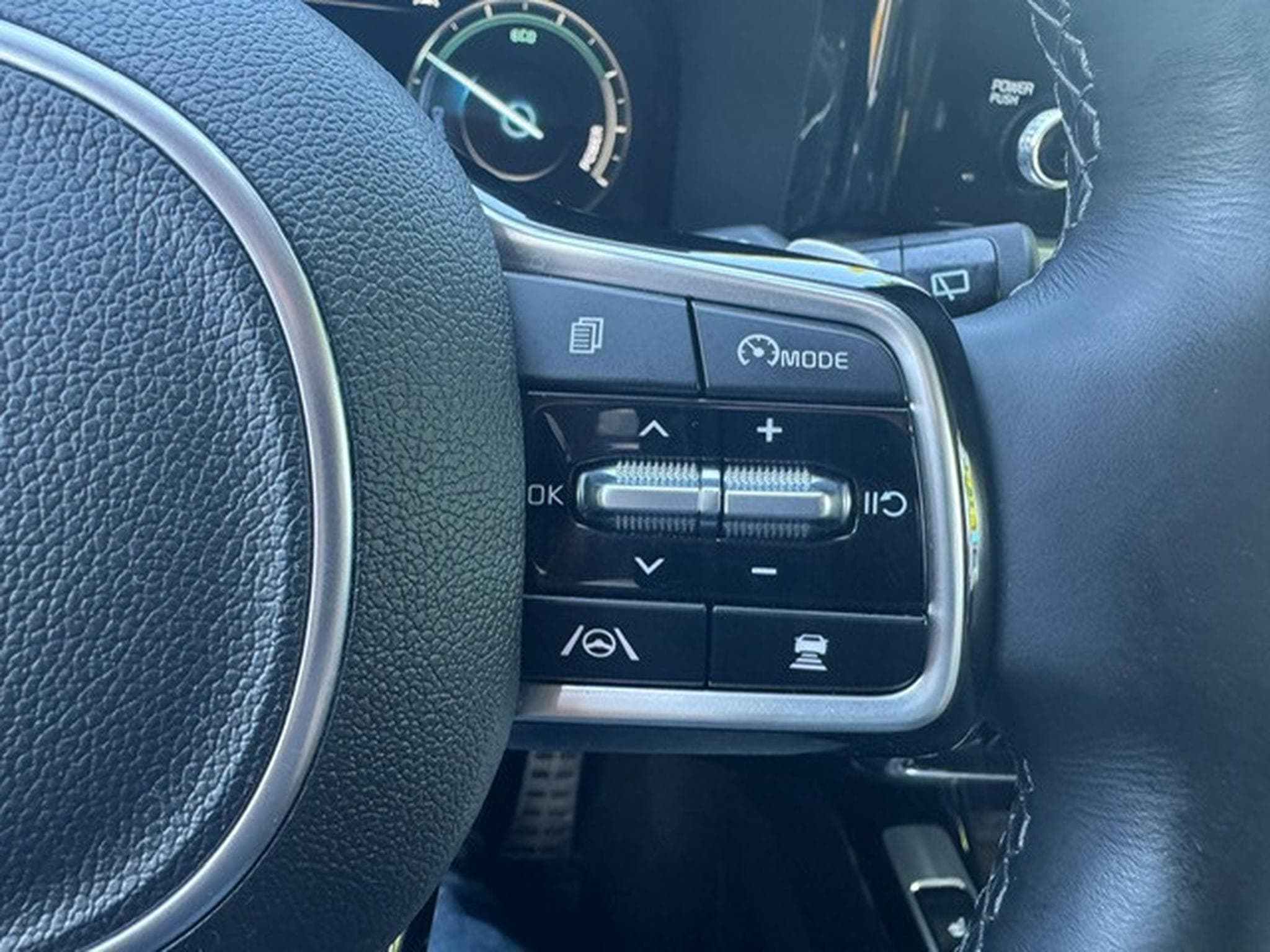 Kia Sorento Kia Sorento Platinum 4WD LED ACC BOSE NAVI (2023) - Foto 8