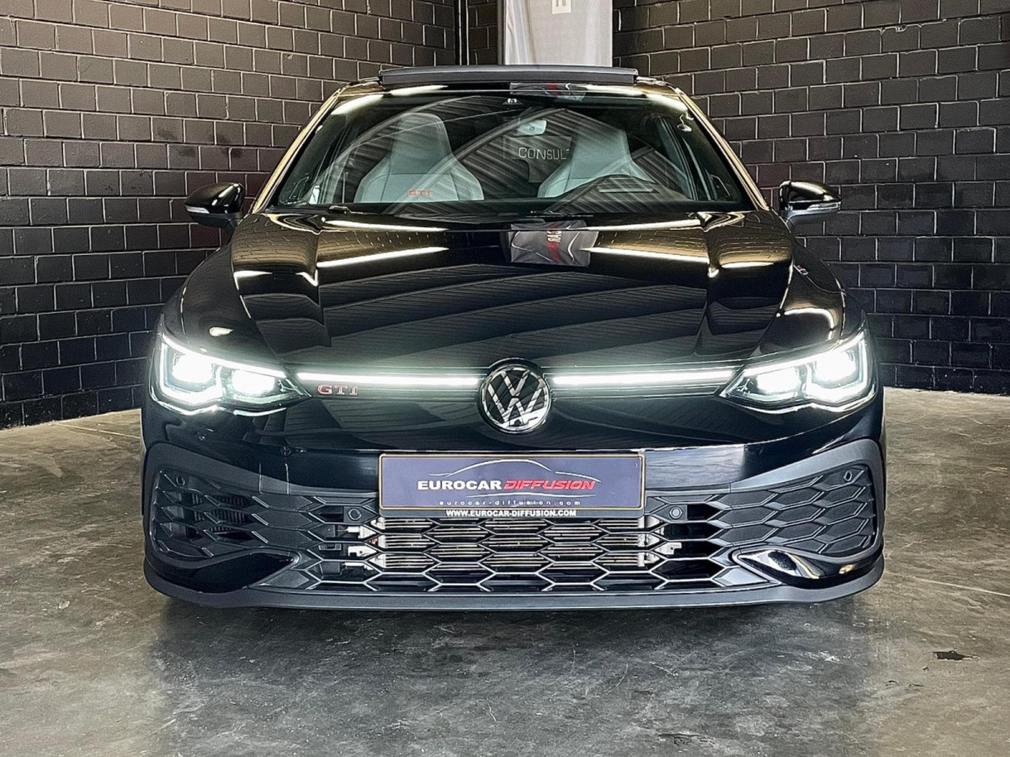VW Golf GTI Clubsport 2.0 TSI 300 CV DSG7 * DCC * MATRIX *PANO* *HAR (2023) - Photo 2