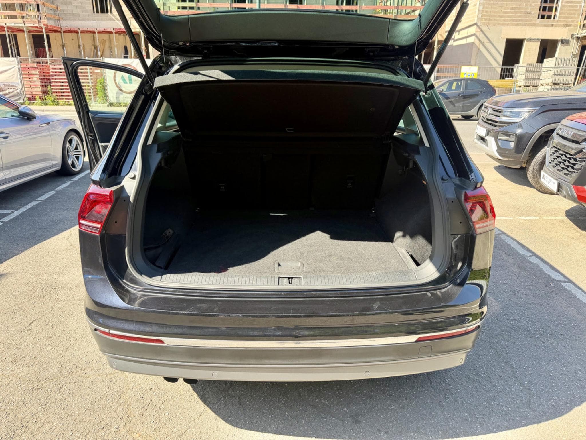 VW Tiguan 2.0 TDI 150 DSG7 4Motion Highline AHK/VIRTUAL/ACC (2018) - Photo 7