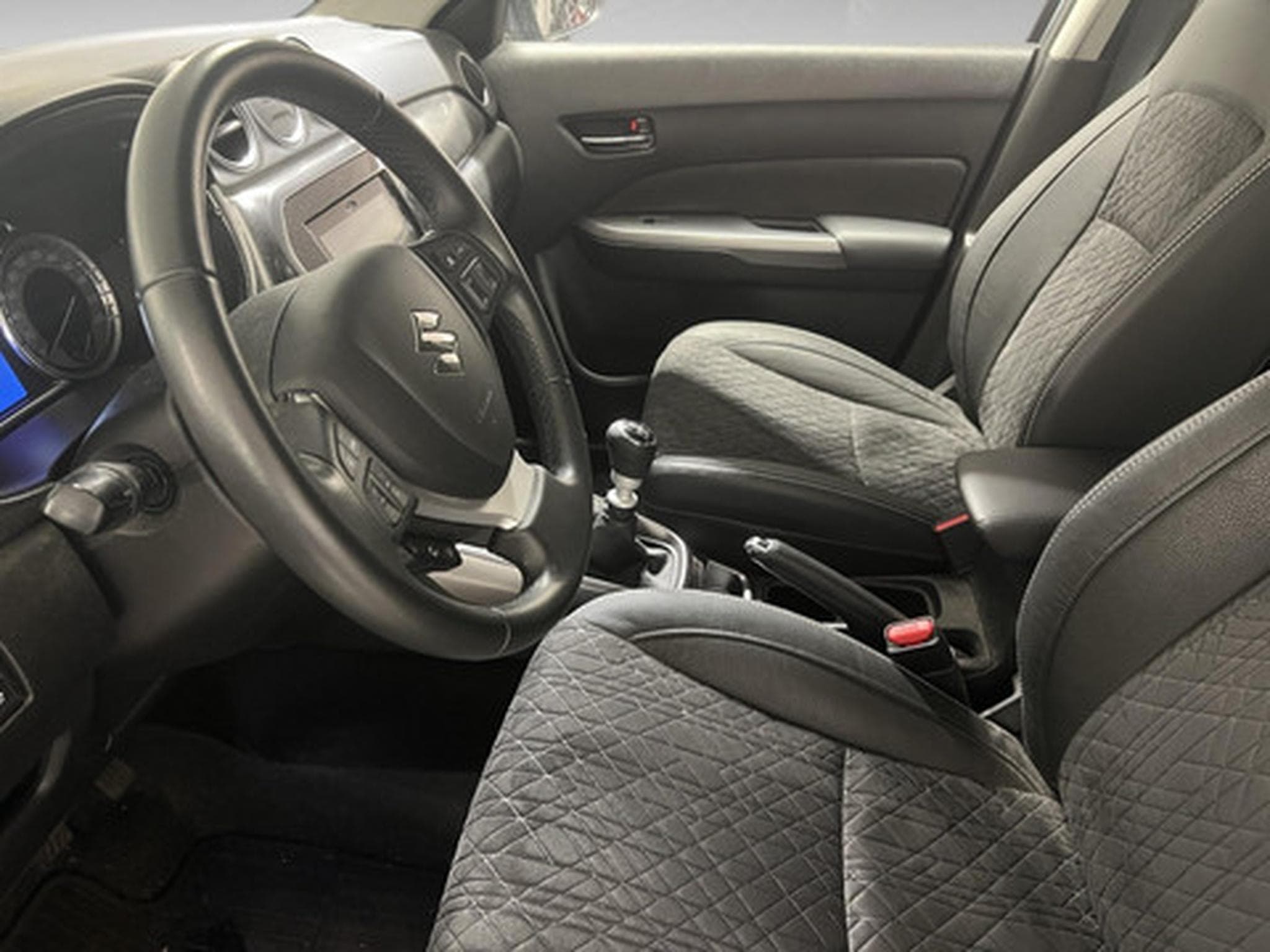 Suzuki Grand Vitara 1.4 Luxe MHEV 2WD (2024) - Photo 11