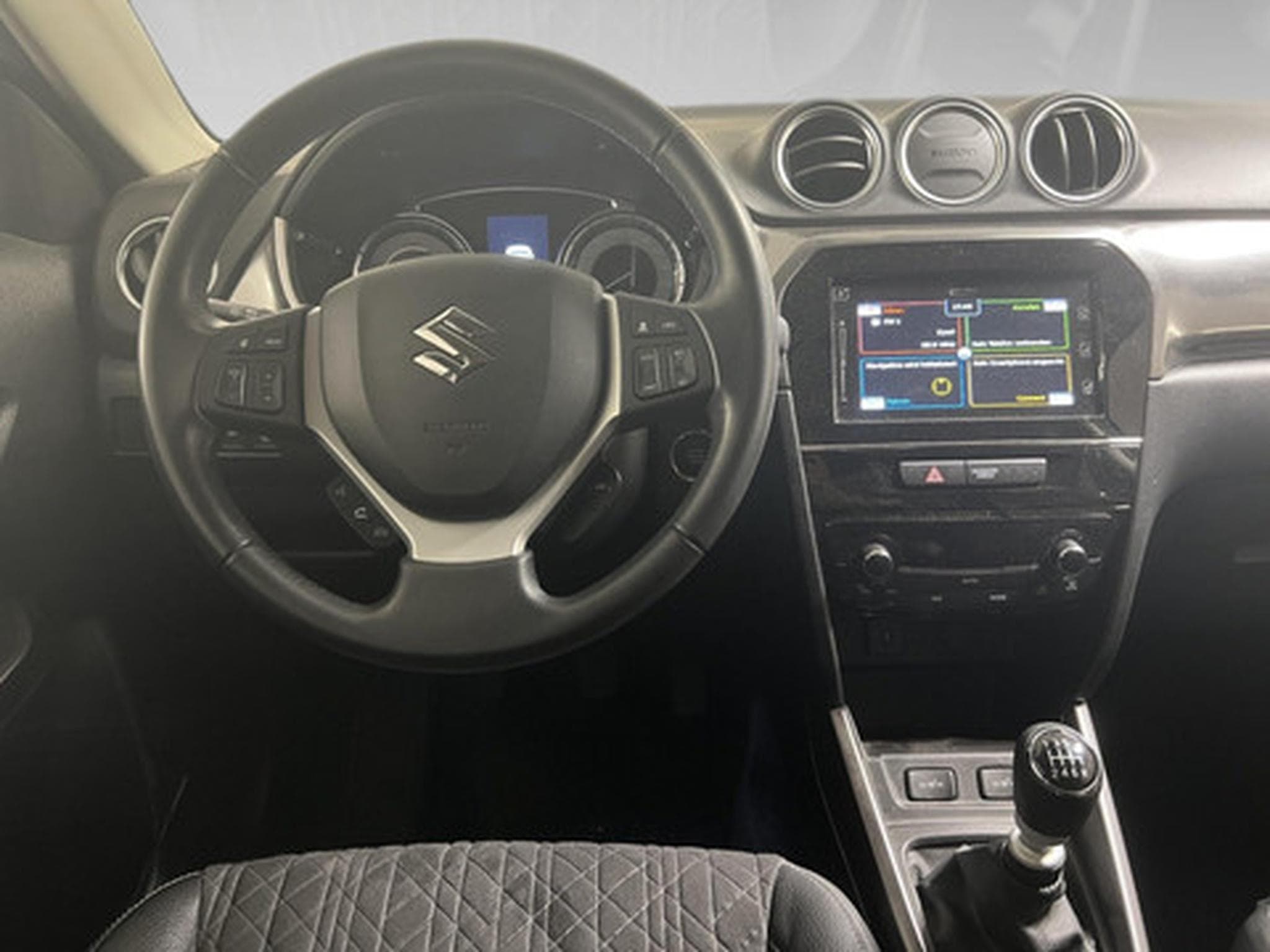 Suzuki Grand Vitara 1.4 Luxe MHEV 2WD (2024) - Photo 18