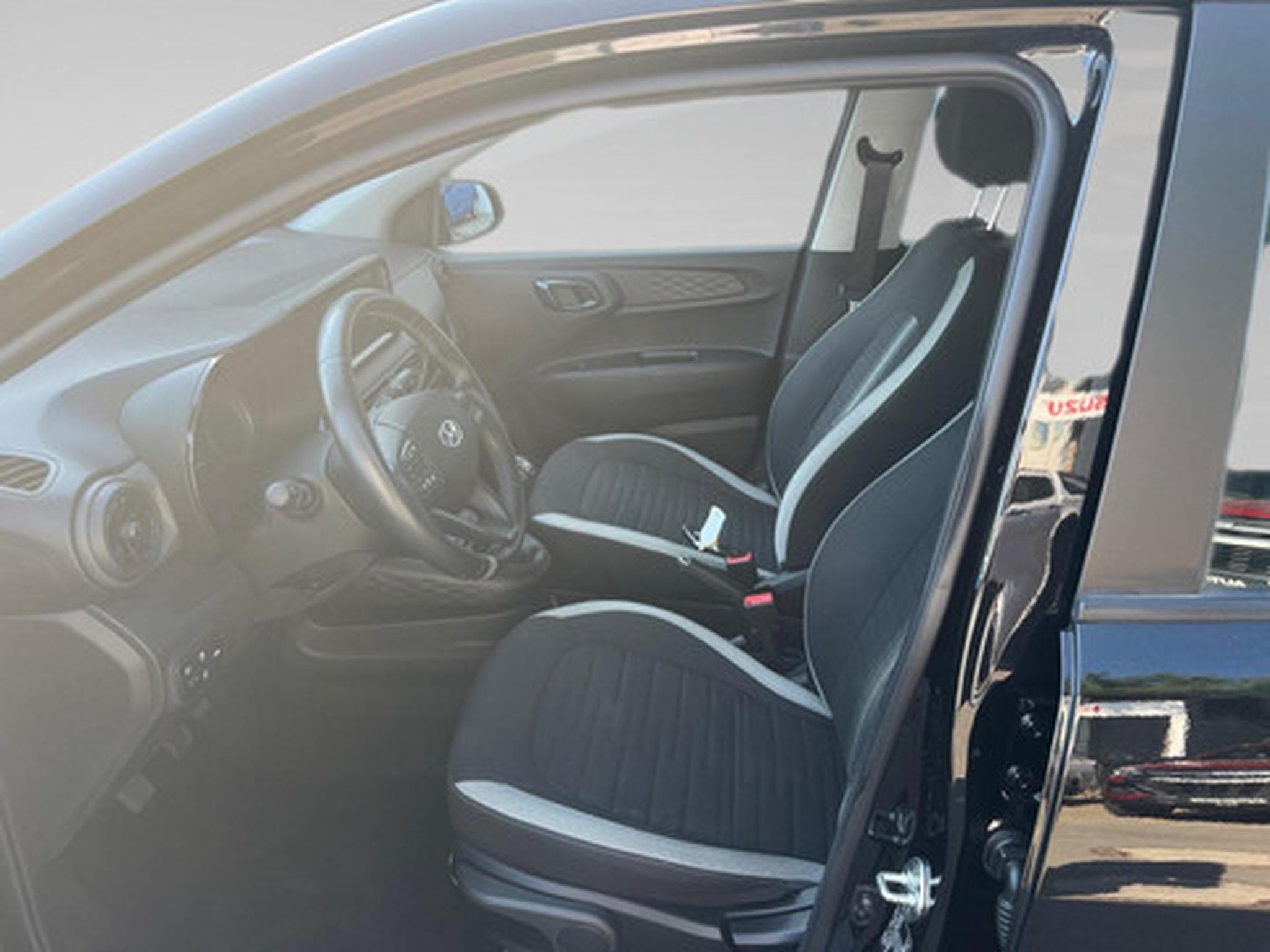Hyundai i10 1.0 Twist Twist TechnoPack (2023) - Foto 10