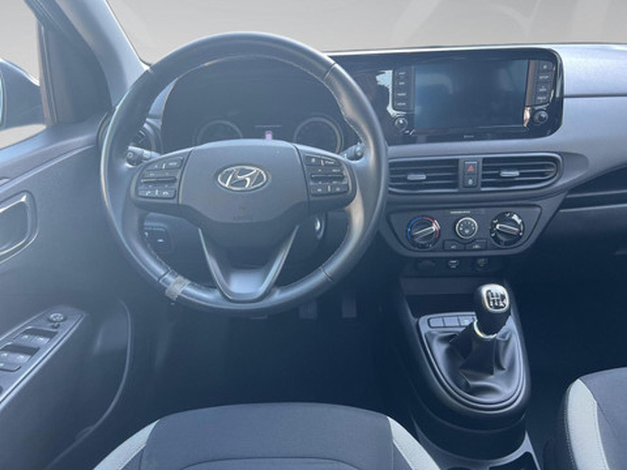 Hyundai i10 1.0 Twist Twist TechnoPack (2023) - Foto 18