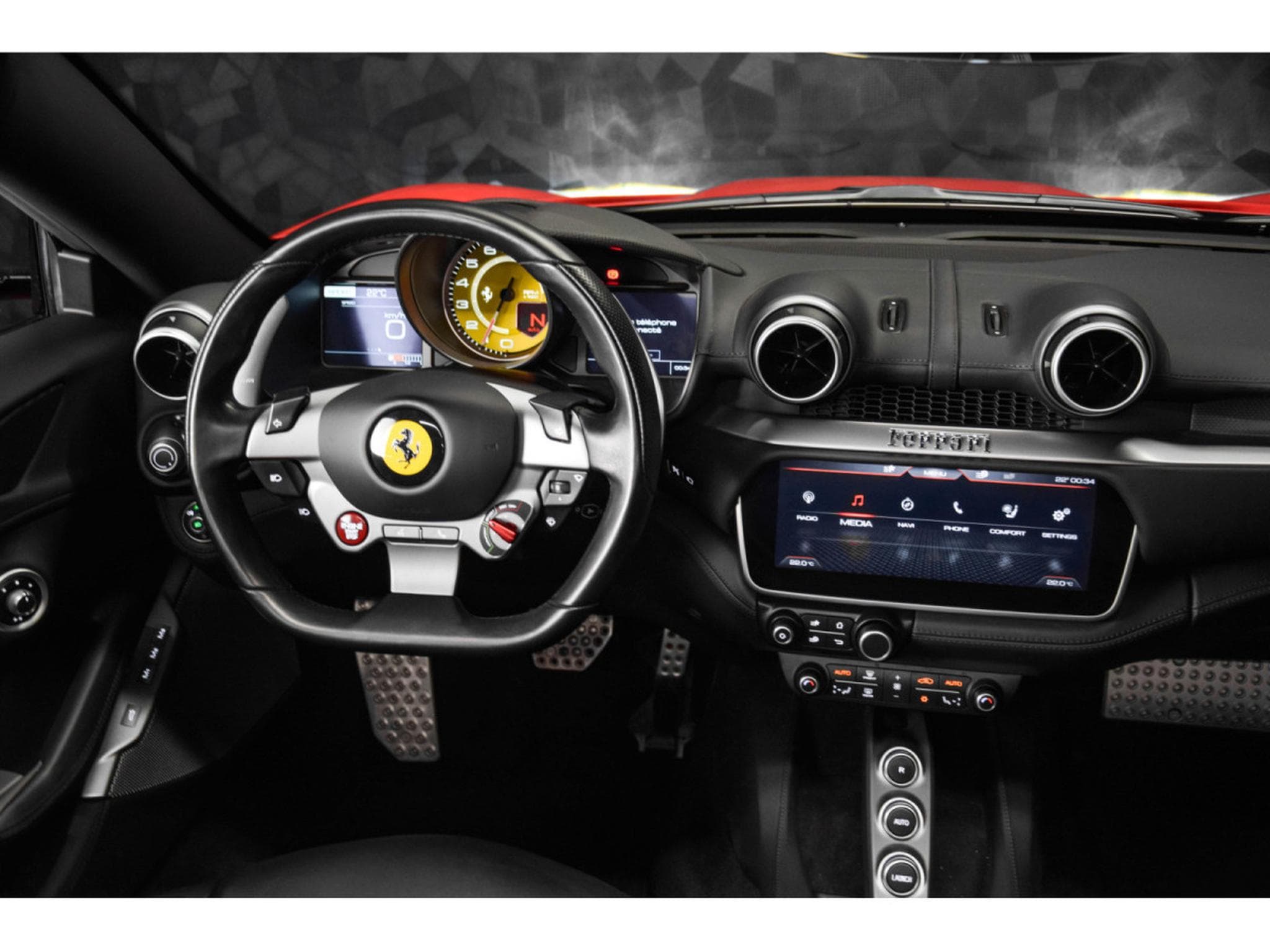 Ferrari Portofino ROSSO CORSA (2018) - Photo 19