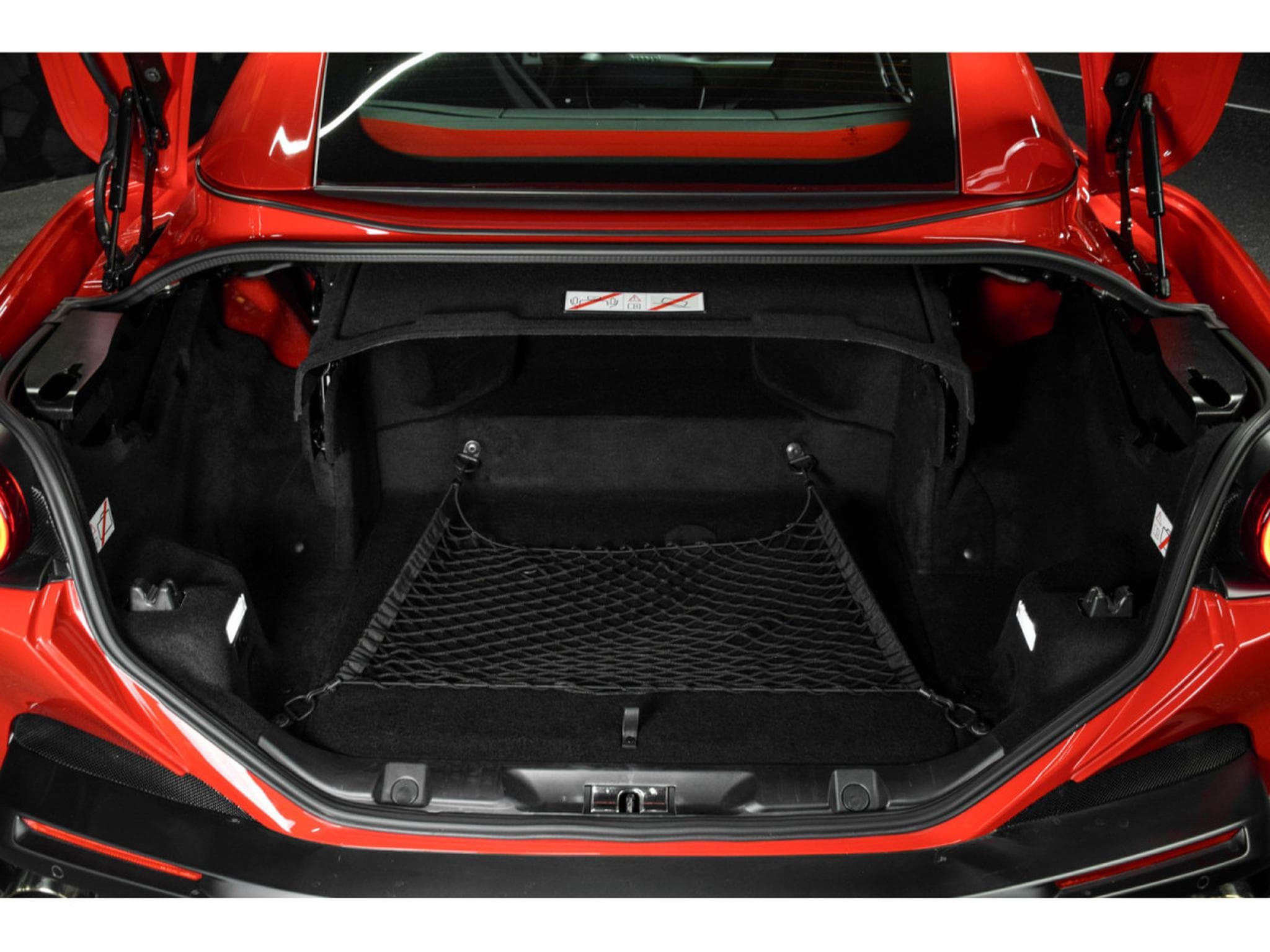 Ferrari Portofino ROSSO CORSA (2018) - Photo 22