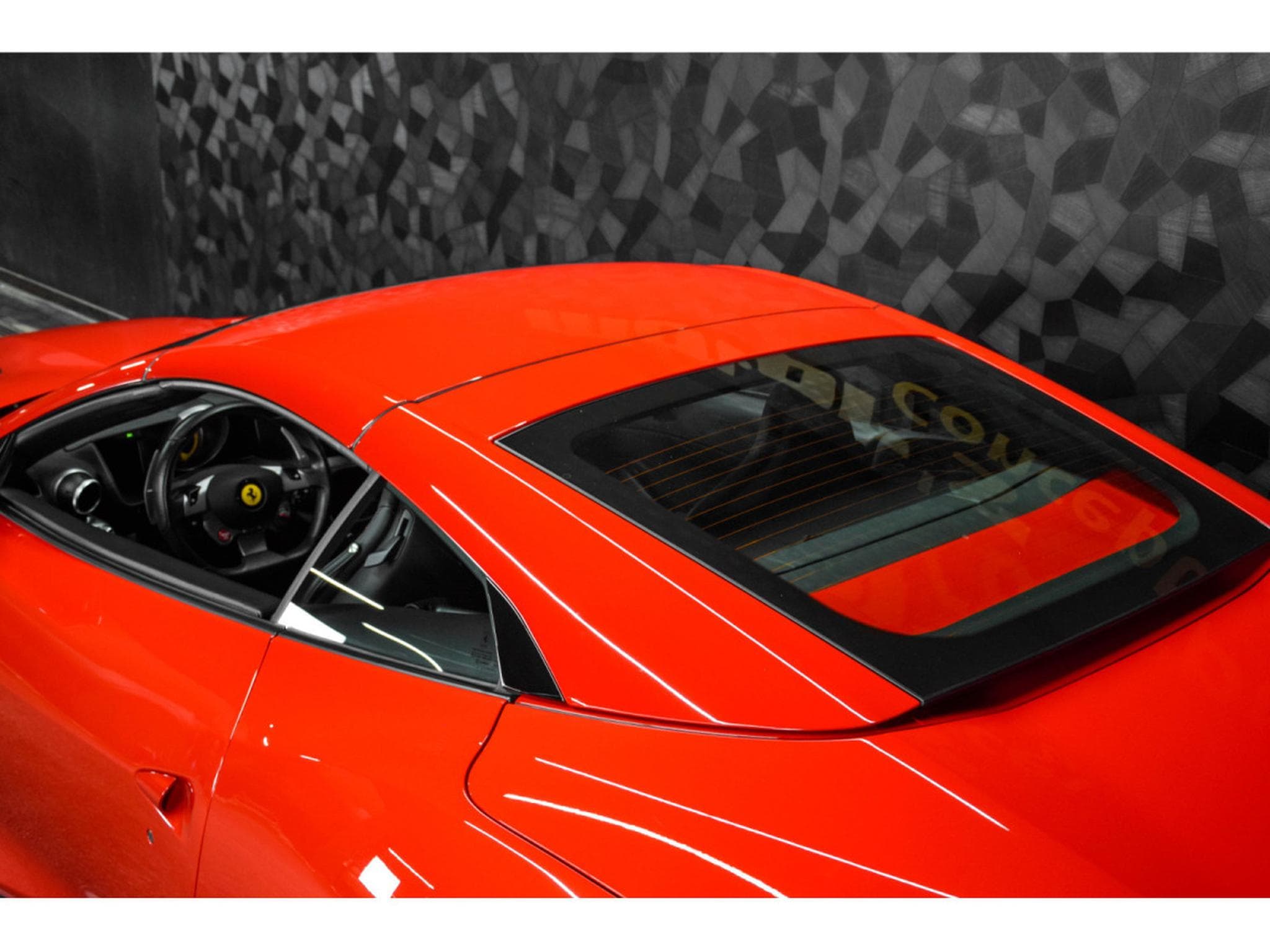 Ferrari Portofino ROSSO CORSA (2018) - Photo 29