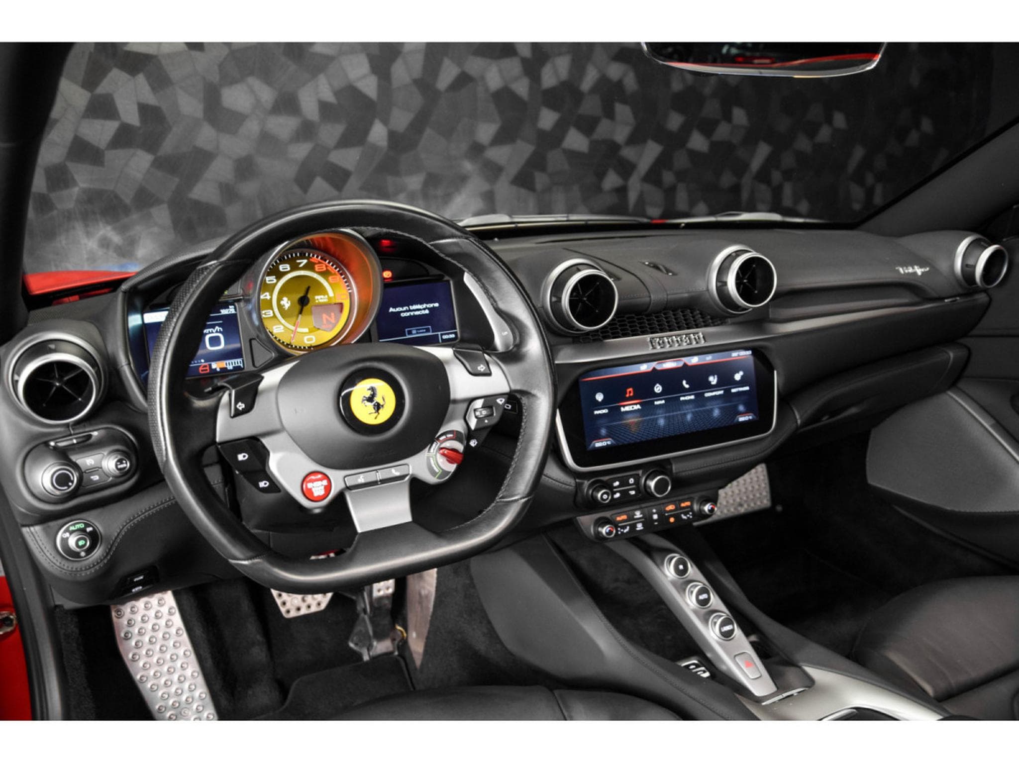 Ferrari Portofino ROSSO CORSA (2018) - Photo 8