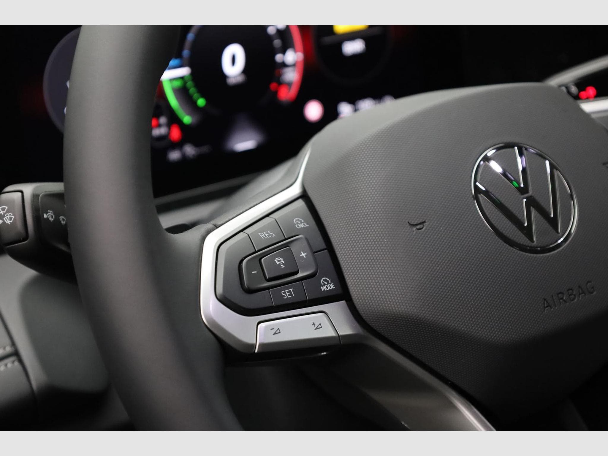 VW Tiguan Life 1,5 l (2026) - Photo 25