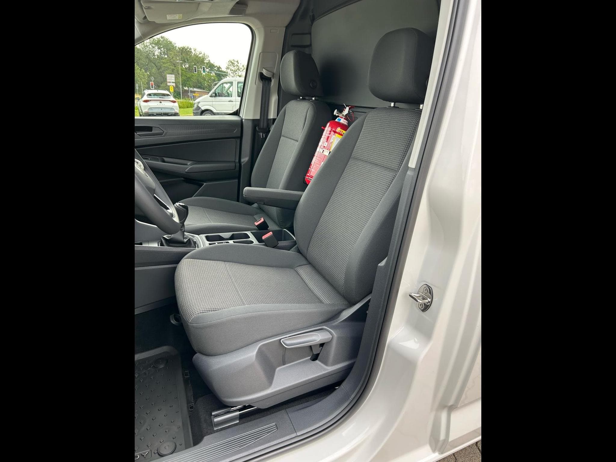 VW Caddy Cargo (2026) - Foto 5