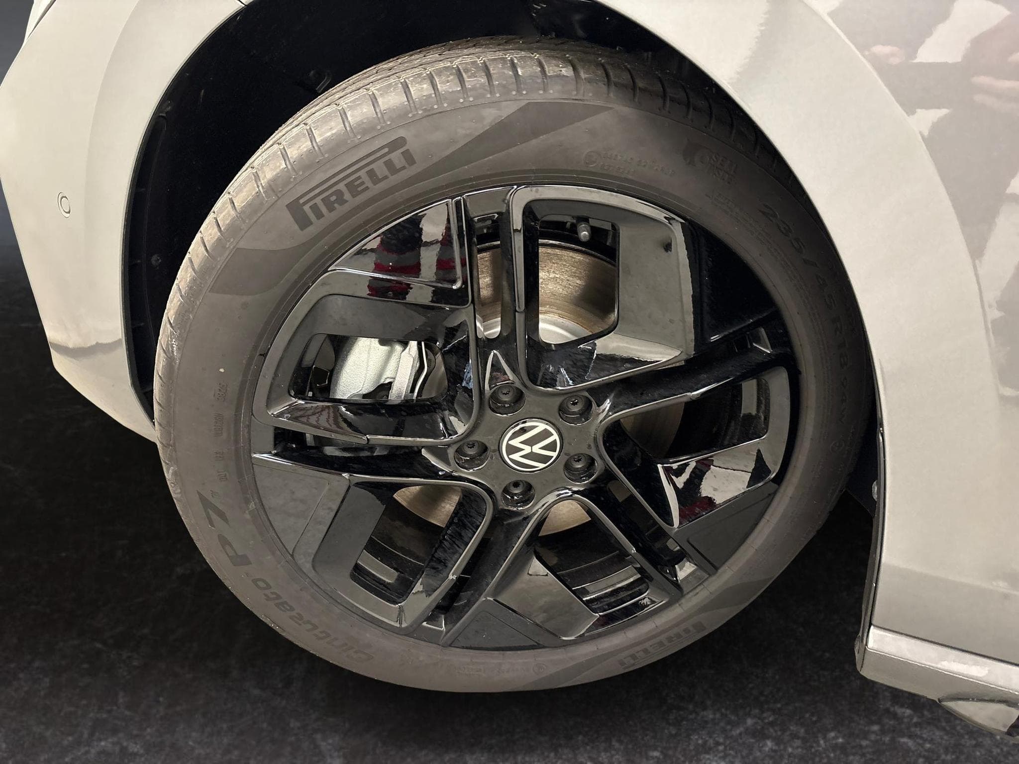 VW Passat Variant R-Line (2026) - Photo 11