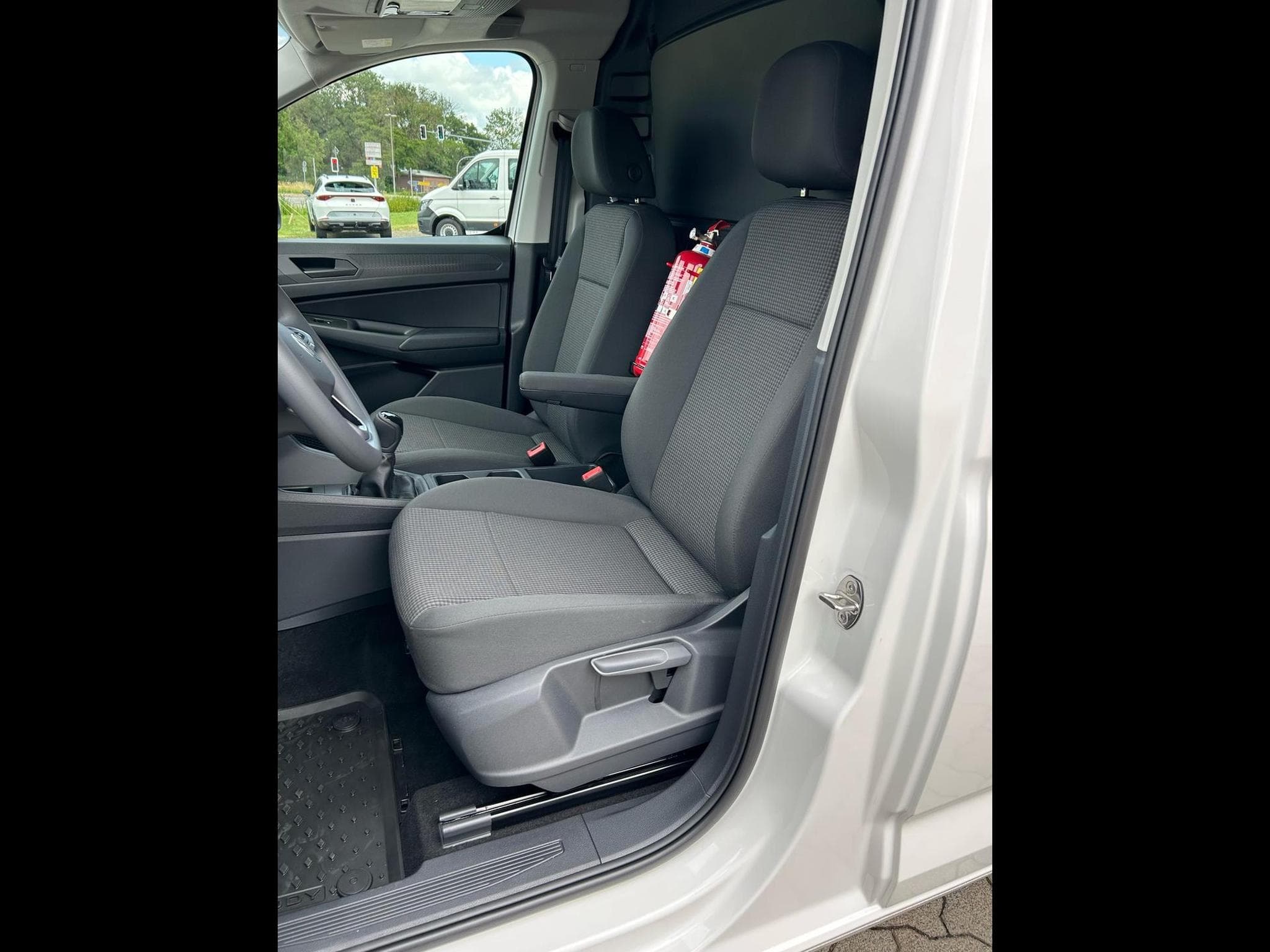 VW Caddy Cargo Maxi (2026) - Photo 5