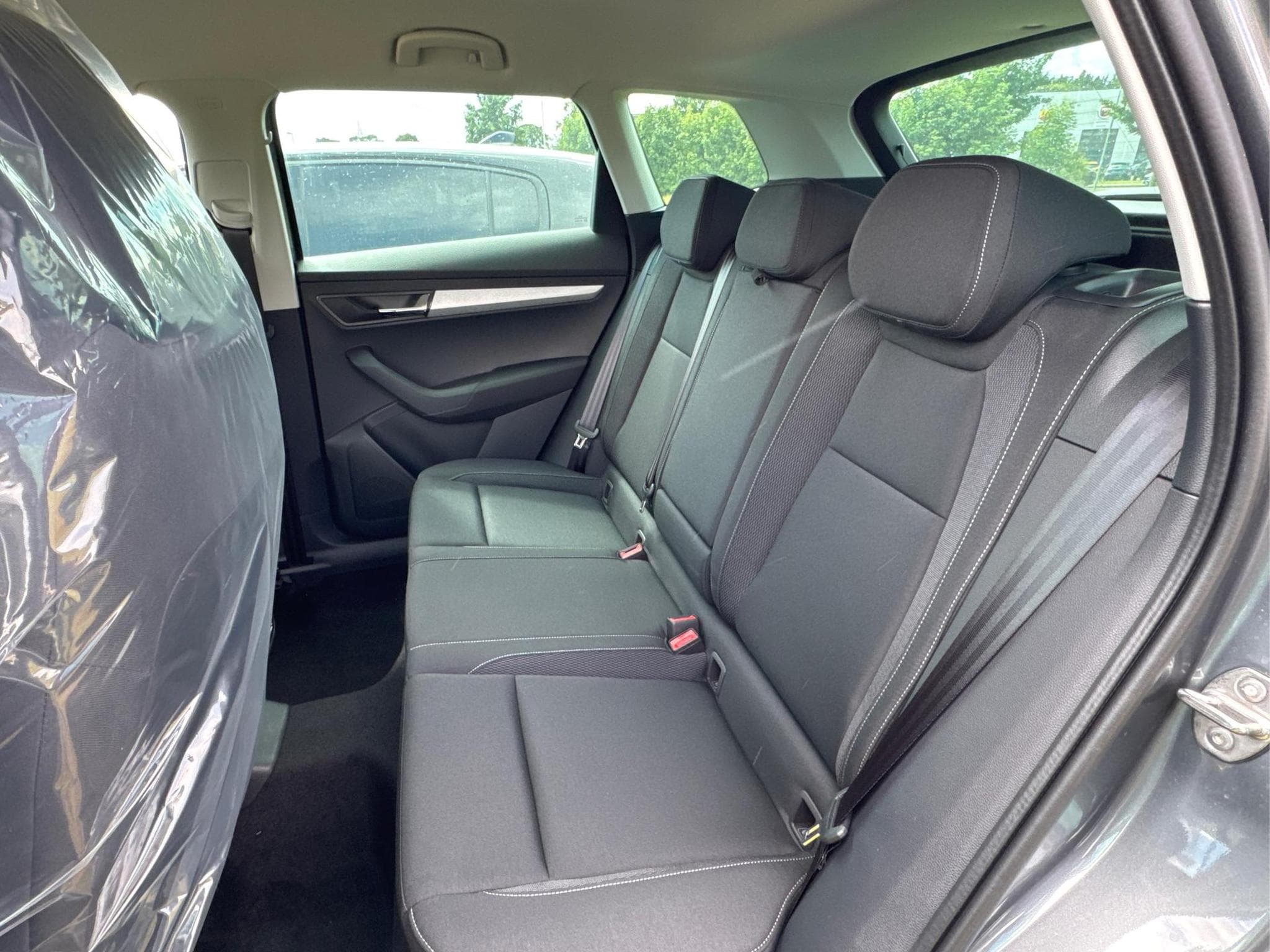 Skoda Karoq Selection (2026) - Foto 8