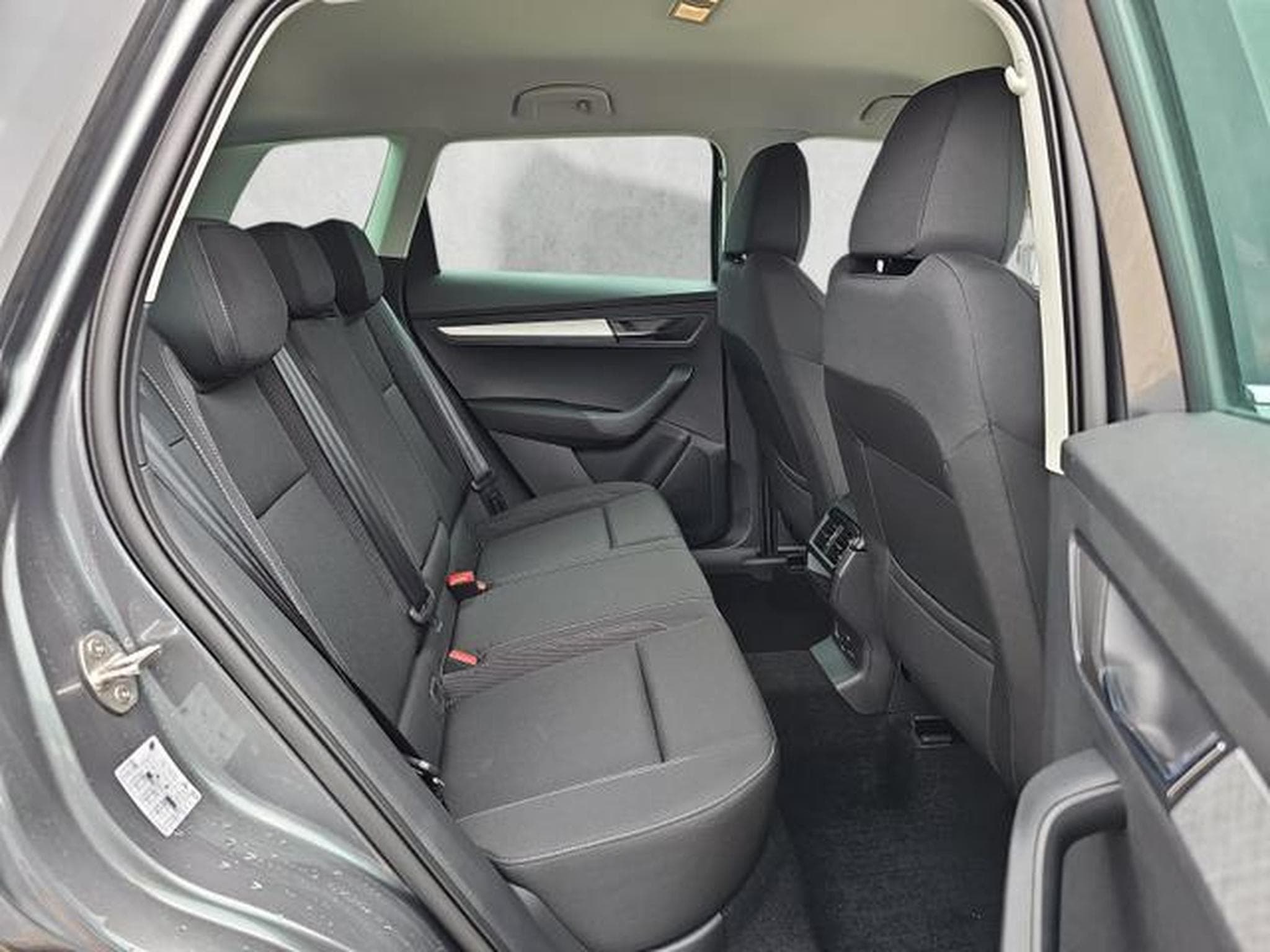 Skoda Karoq Selection (2026) - Foto 13