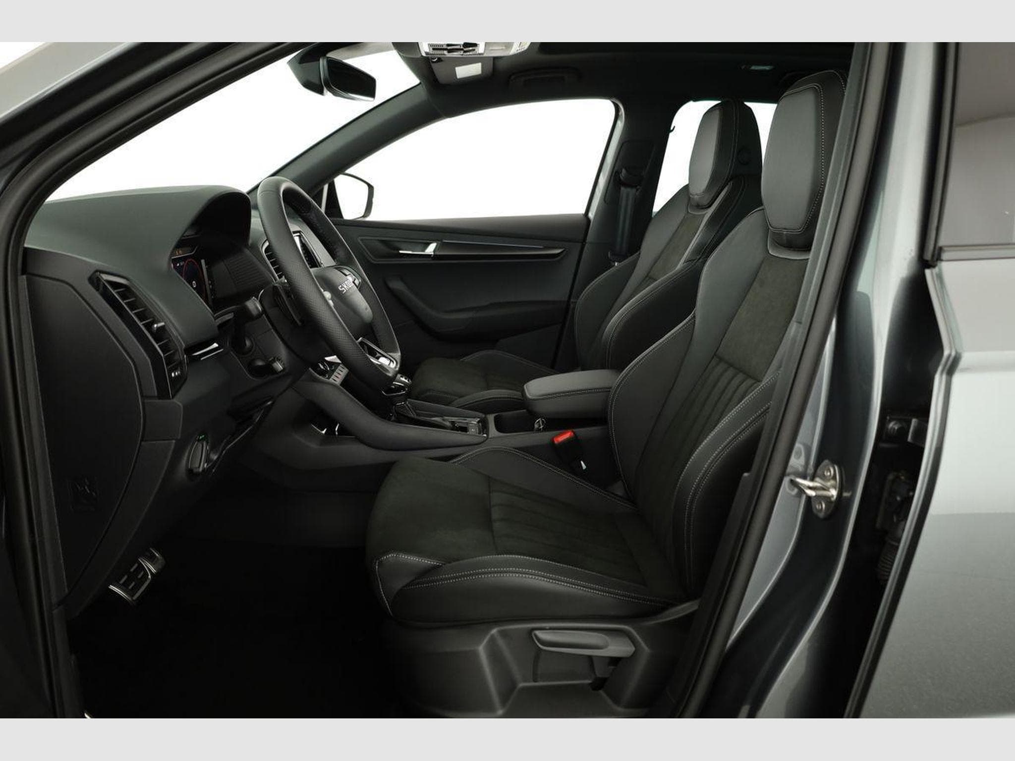 Skoda Karoq Sportline 4x4 (2026) - Foto 10