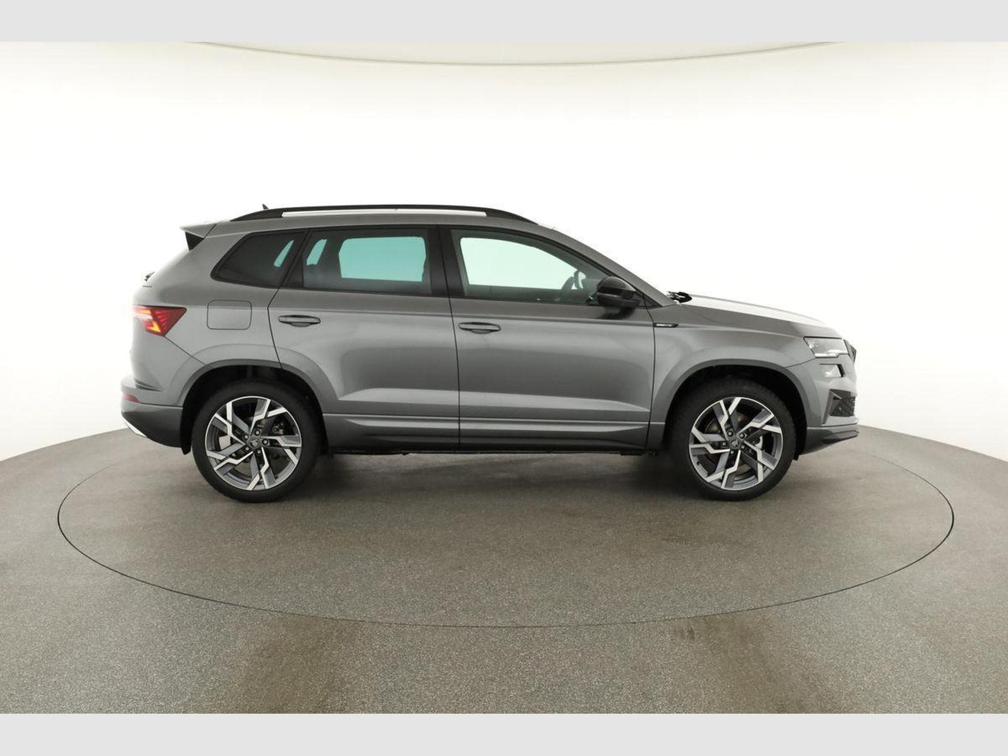 Skoda Karoq Sportline 4x4 (2026) - Foto 24