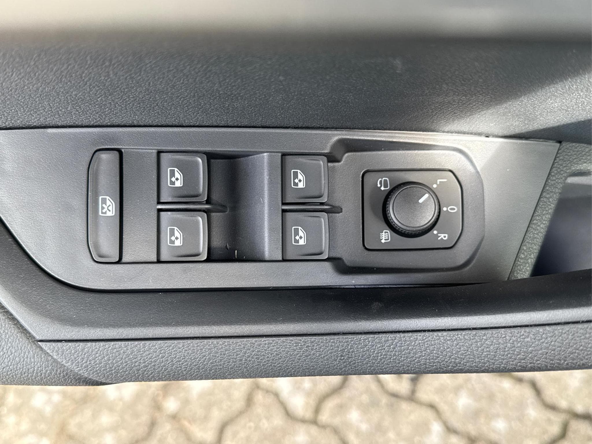 Skoda Karoq Selection (2026) - Photo 11
