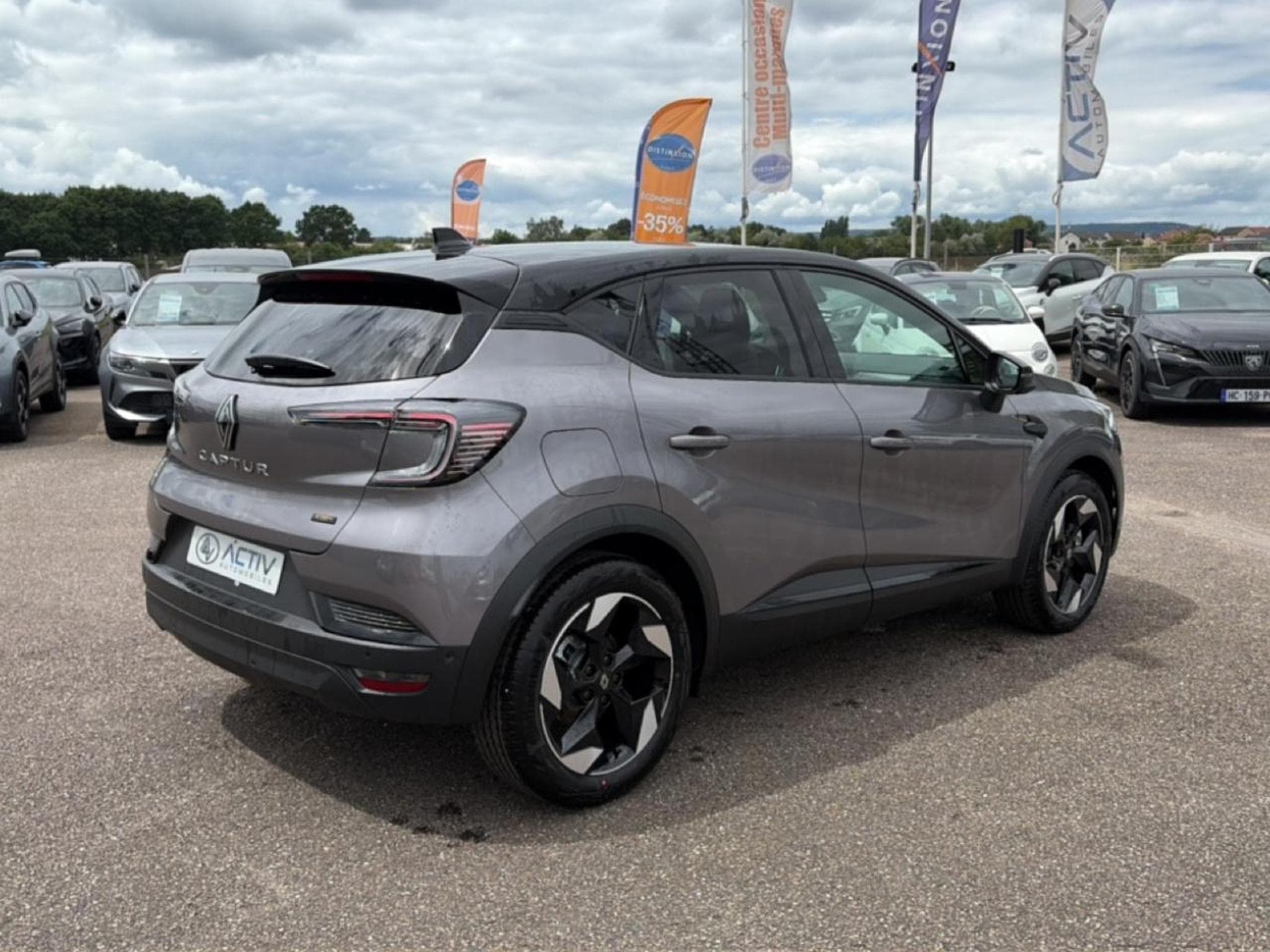 Renault CAPTUR II 1.8 E-TECH FULL HYBRID 160 TECHNO (2026) - Photo 5