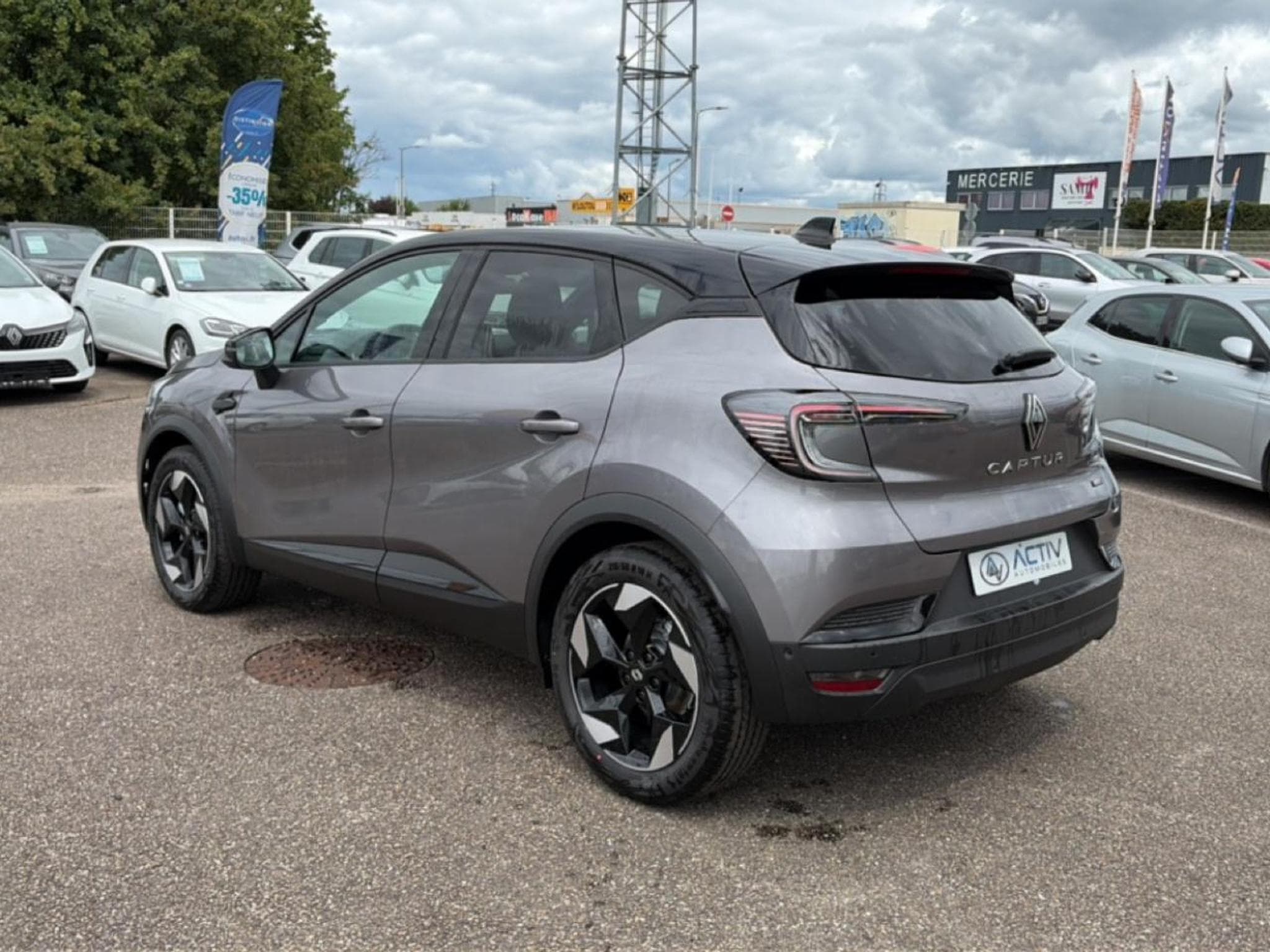 Renault CAPTUR II 1.8 E-TECH FULL HYBRID 160 TECHNO (2026) - Photo 7