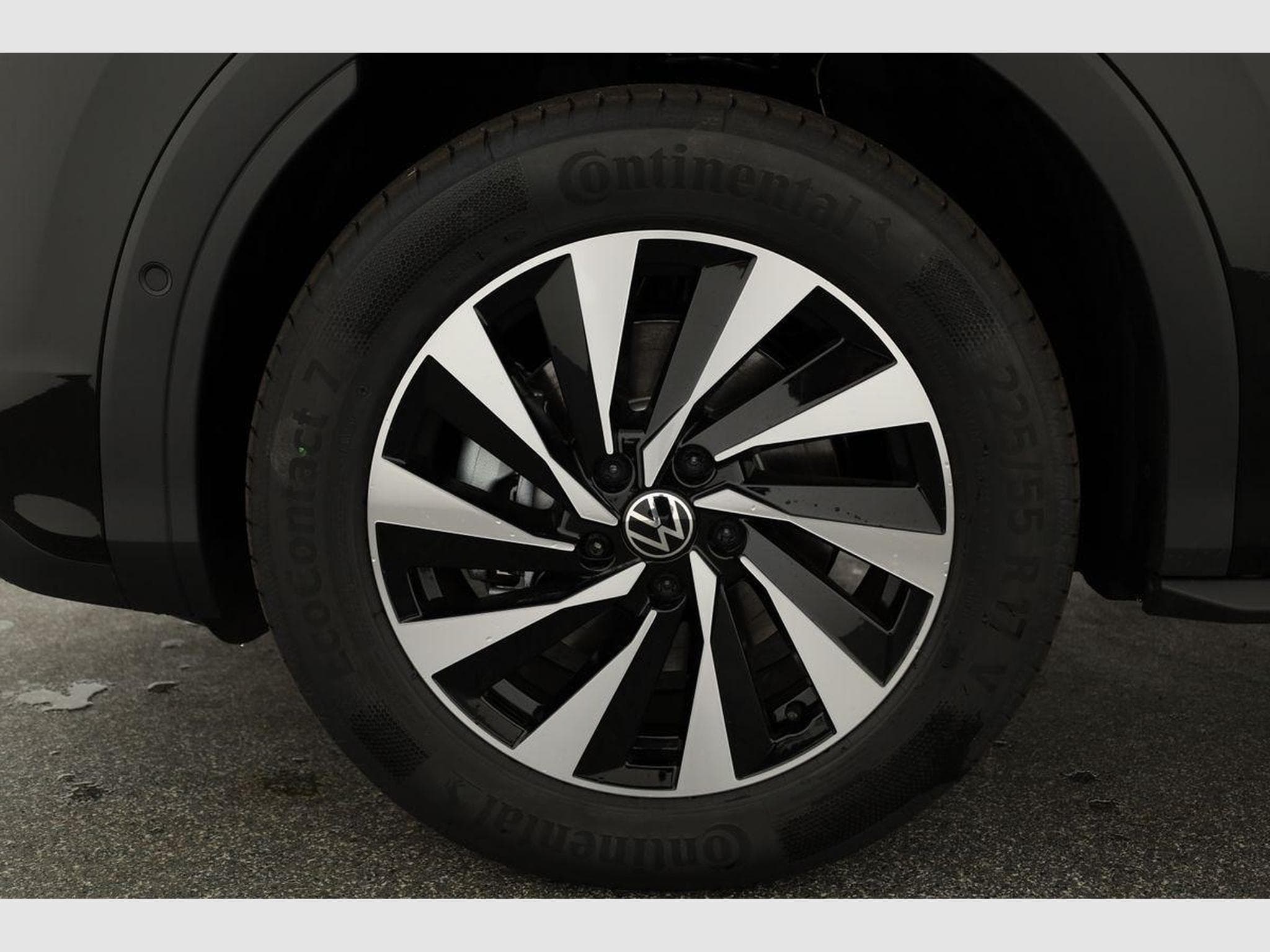 VW T-Roc 1.5 eTSI 110 kW Life (2026) - Photo 12