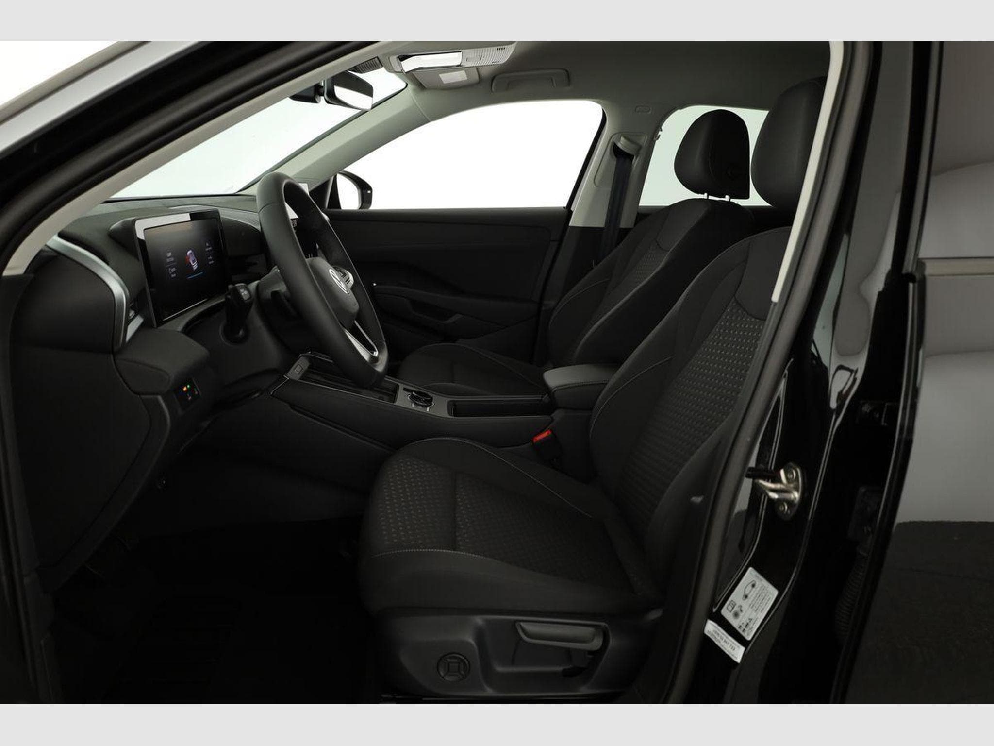 VW T-Roc 1.5 eTSI 110 kW Life (2026) - Photo 9