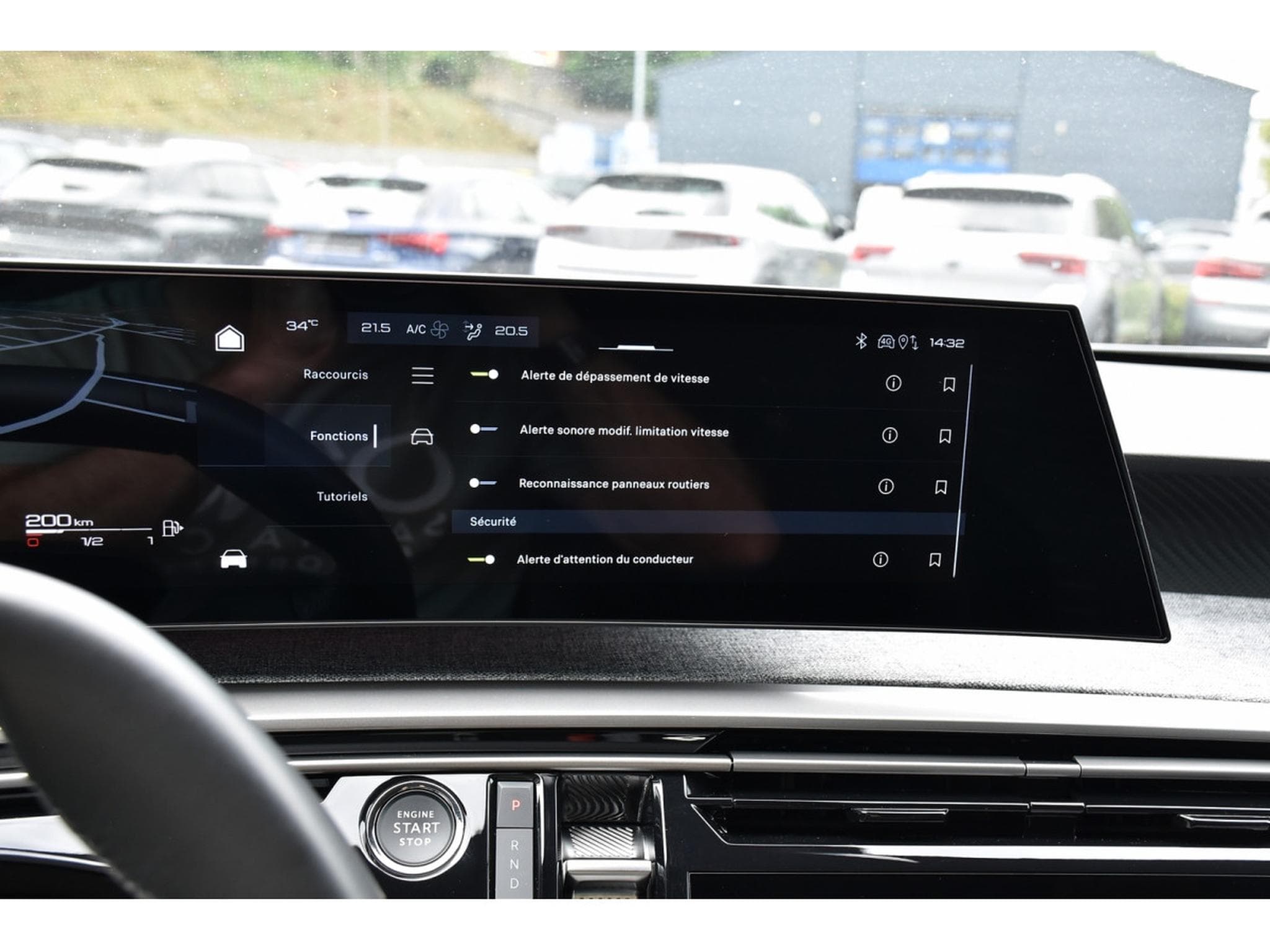 Peugeot 3008 1.2 Hybrid 145 e-DCS6 Allure ACC CAM 360 1° MAIN (2025) - Foto 17
