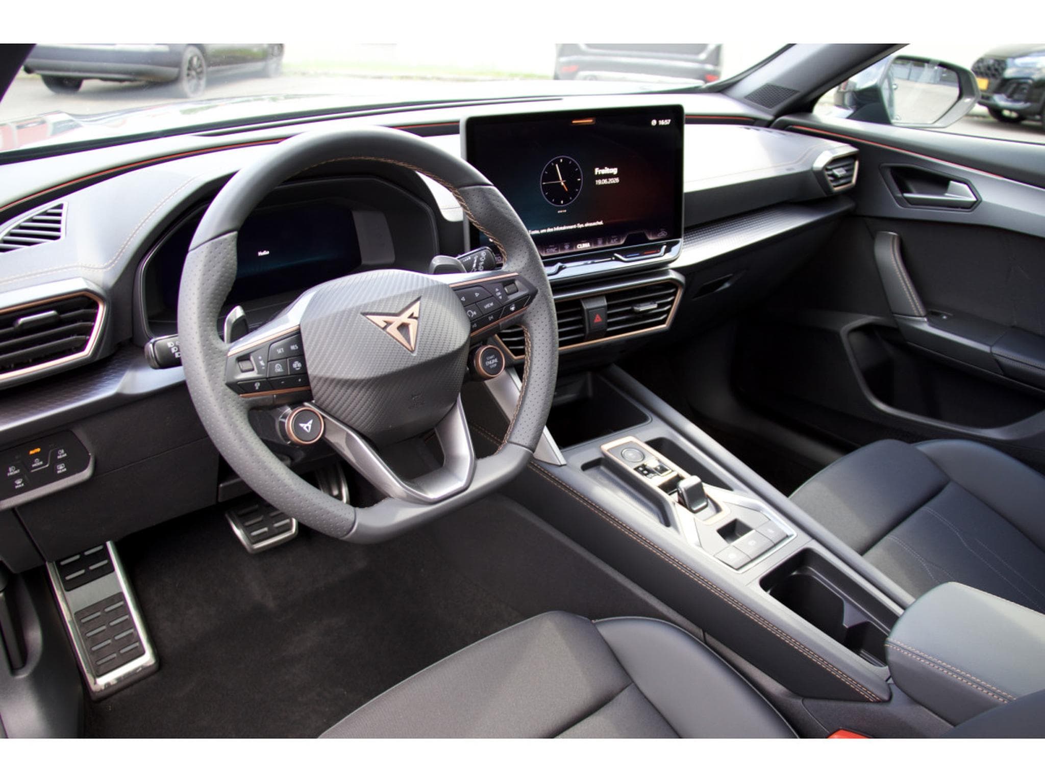 Cupra Formentor 1.5 eTSI DSG ACC caméra de recul 18" LED Kessy Full Link (2026) - Foto 7