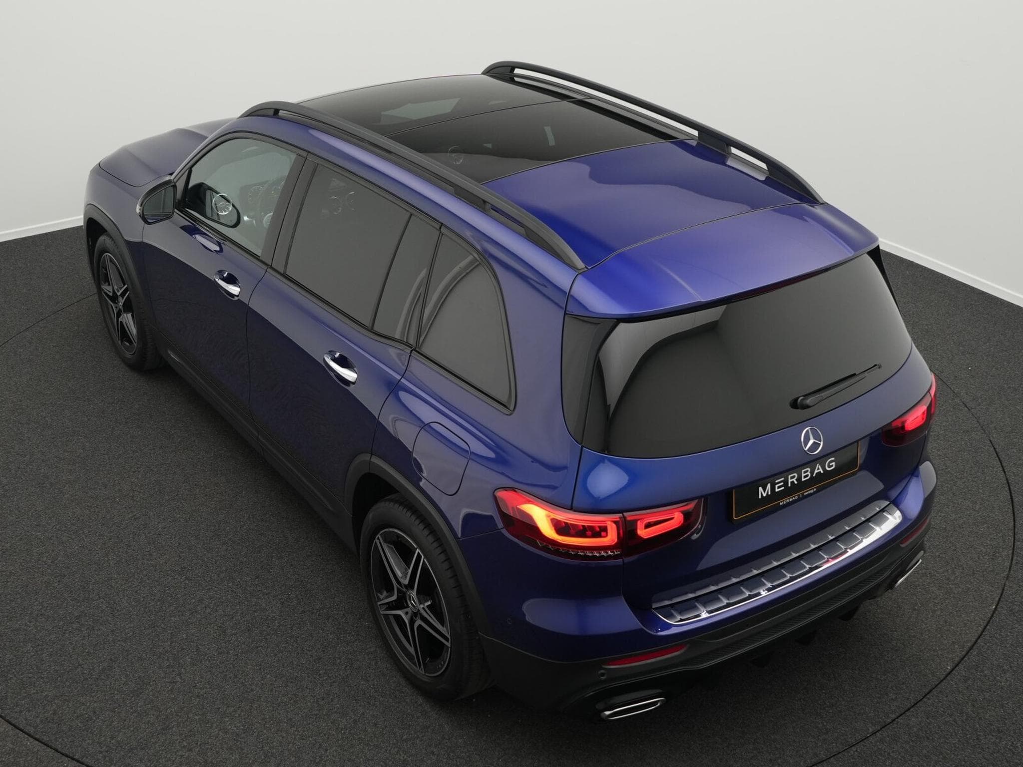 Mercedes GLB 250 4MATIC LED+360°+Pano+Night (2020) - Photo 11