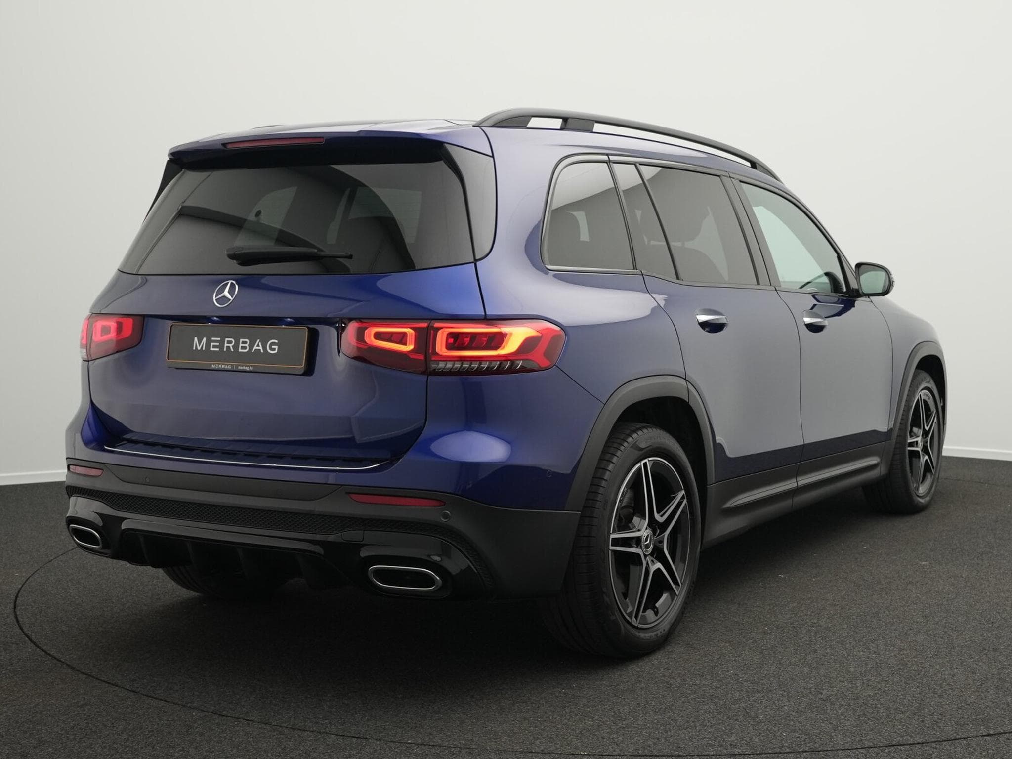 Mercedes GLB 250 4MATIC LED+360°+Pano+Night (2020) - Photo 3